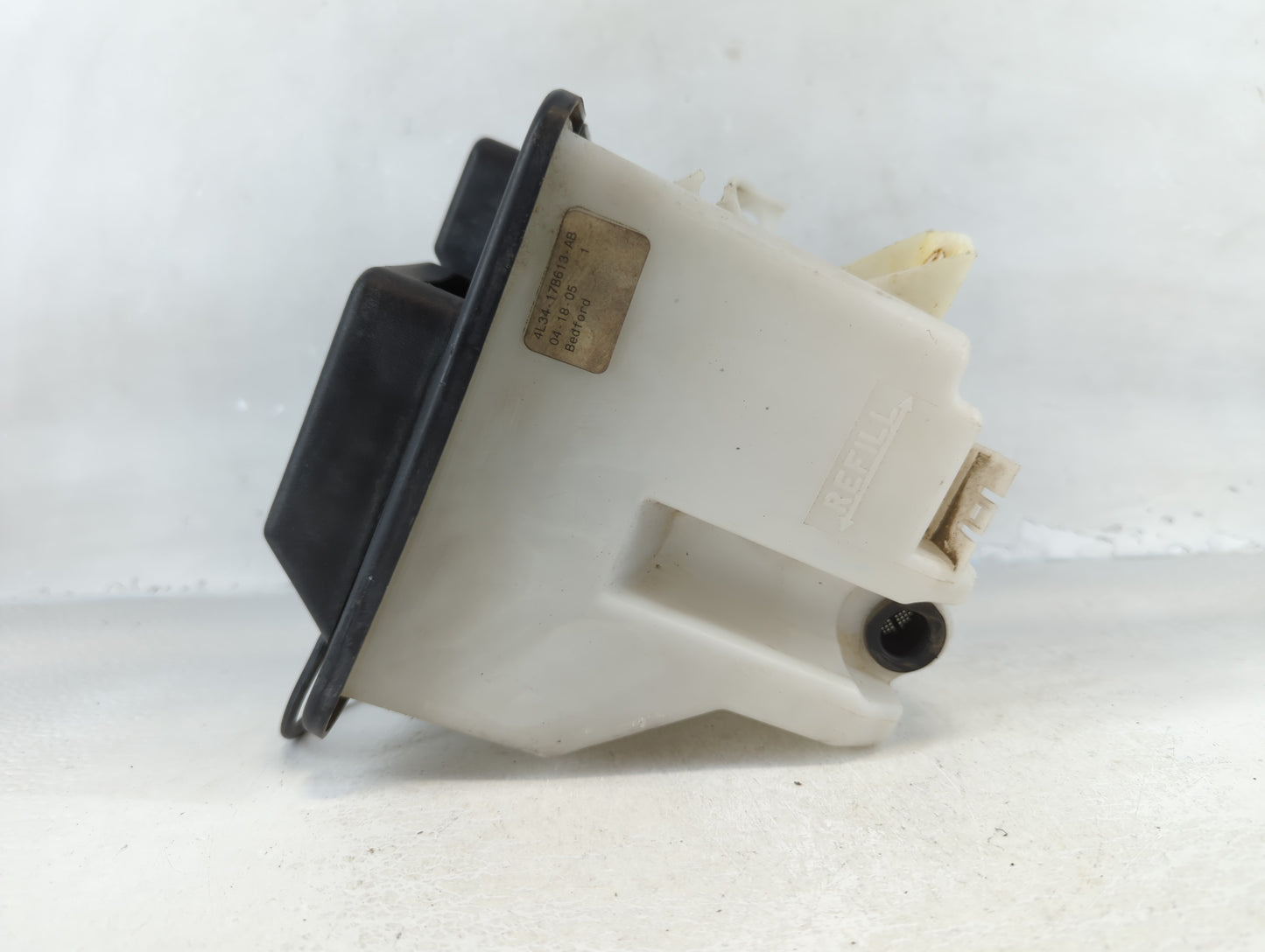 1998-2006 Ford F-150 Windshield Washer Fluid Reservoir Bottle Oem - Oemusedautoparts1.com