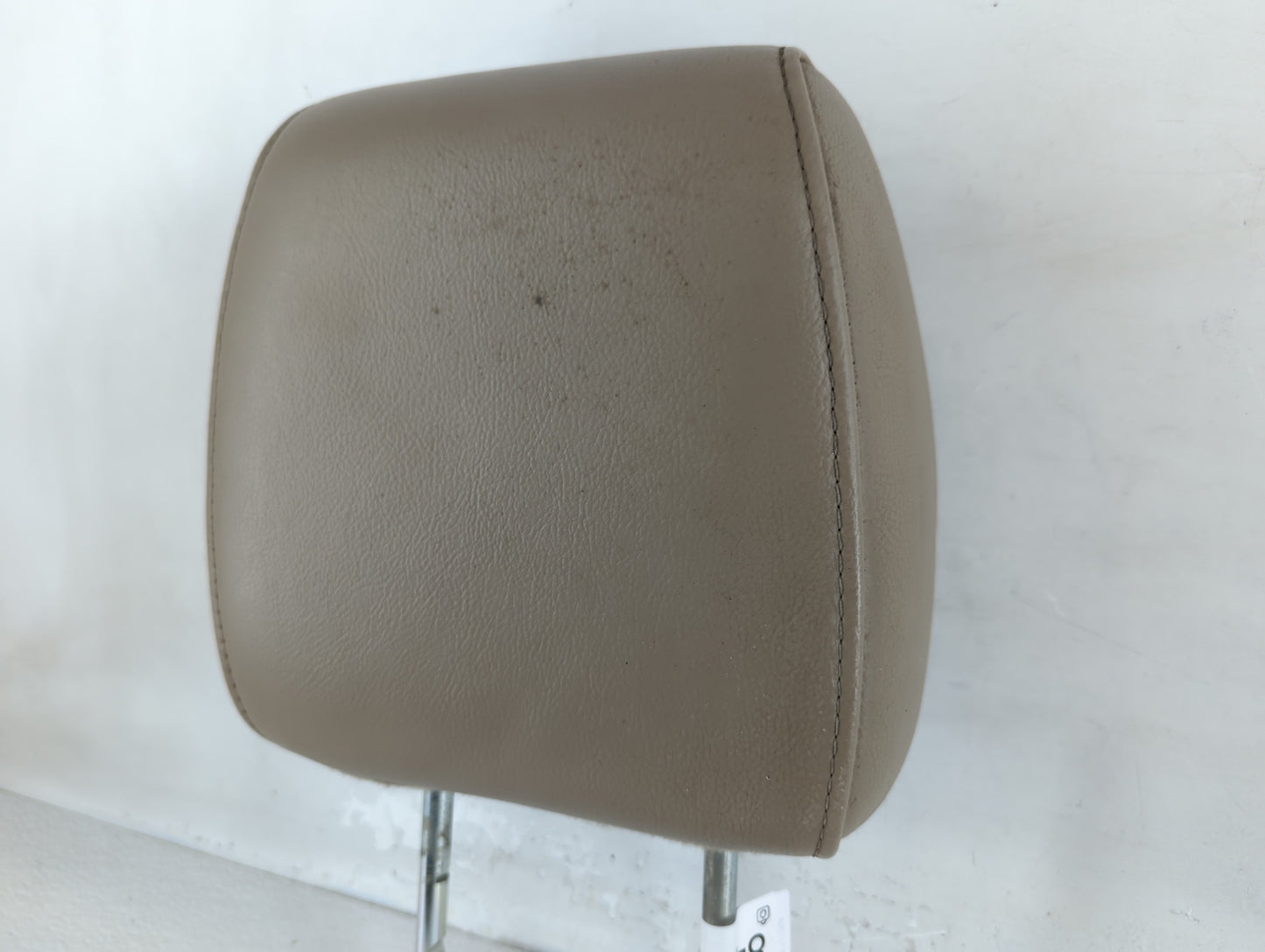 2004-2008 Ford F-150 Headrest Head Rest Front Driver Passenger Seat Fits Fits 2004 2005 2006 2007 2008 OEM Used Auto Parts -