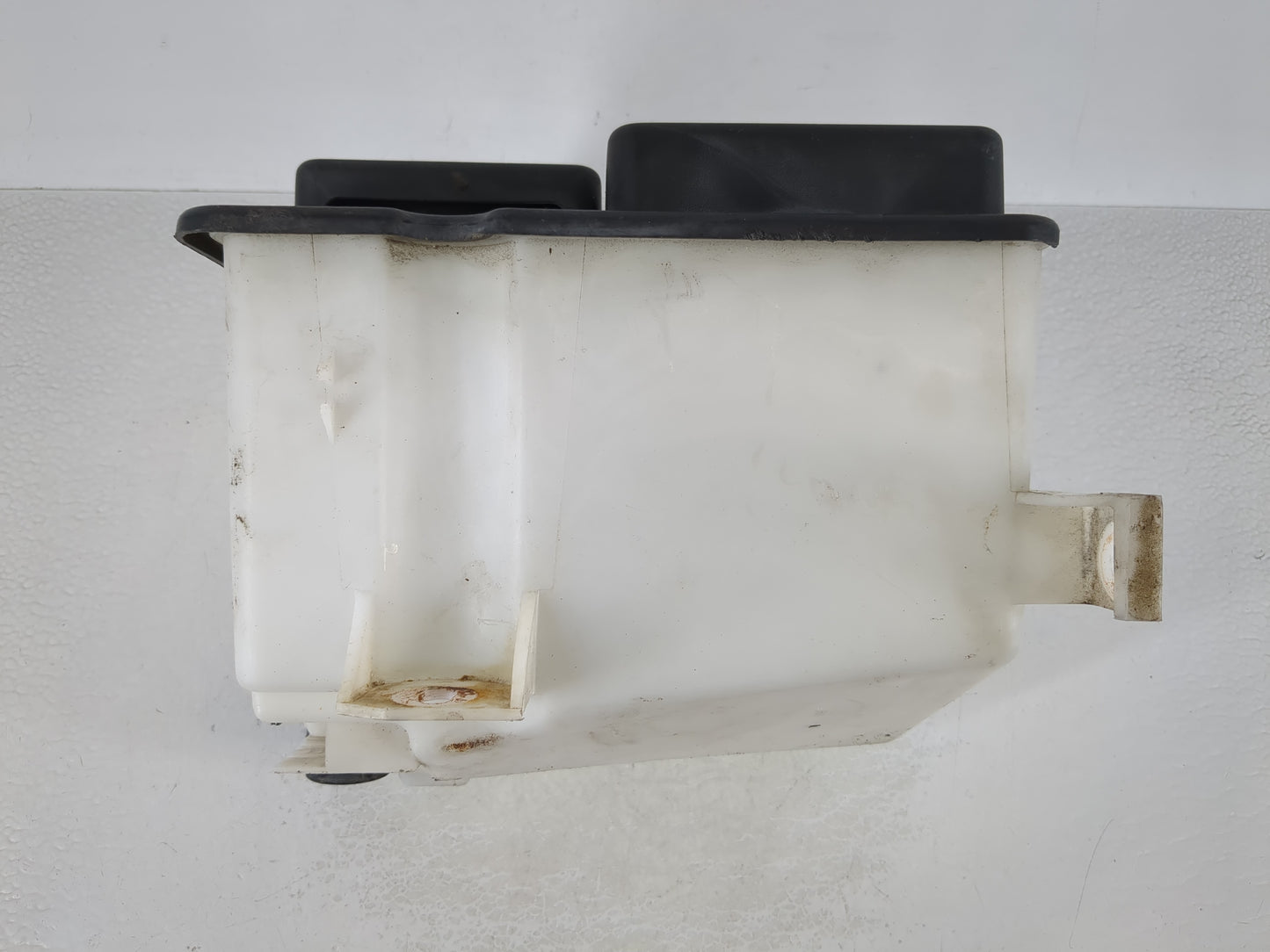 1998-2006 Ford F-150 Windshield Washer Fluid Reservoir Bottle Oem - Oemusedautoparts1.com