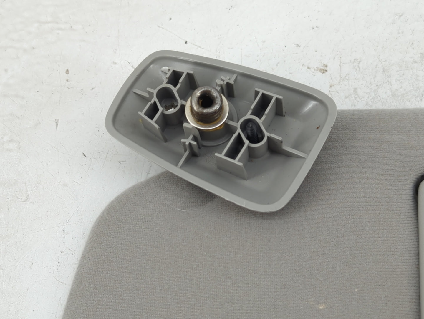 2004-2008 Ford F-150 Sun Visor Shade Replacement Driver Left Mirror Fits Fits 2004 2005 2006 2007 2008 OEM Used Auto Parts -
