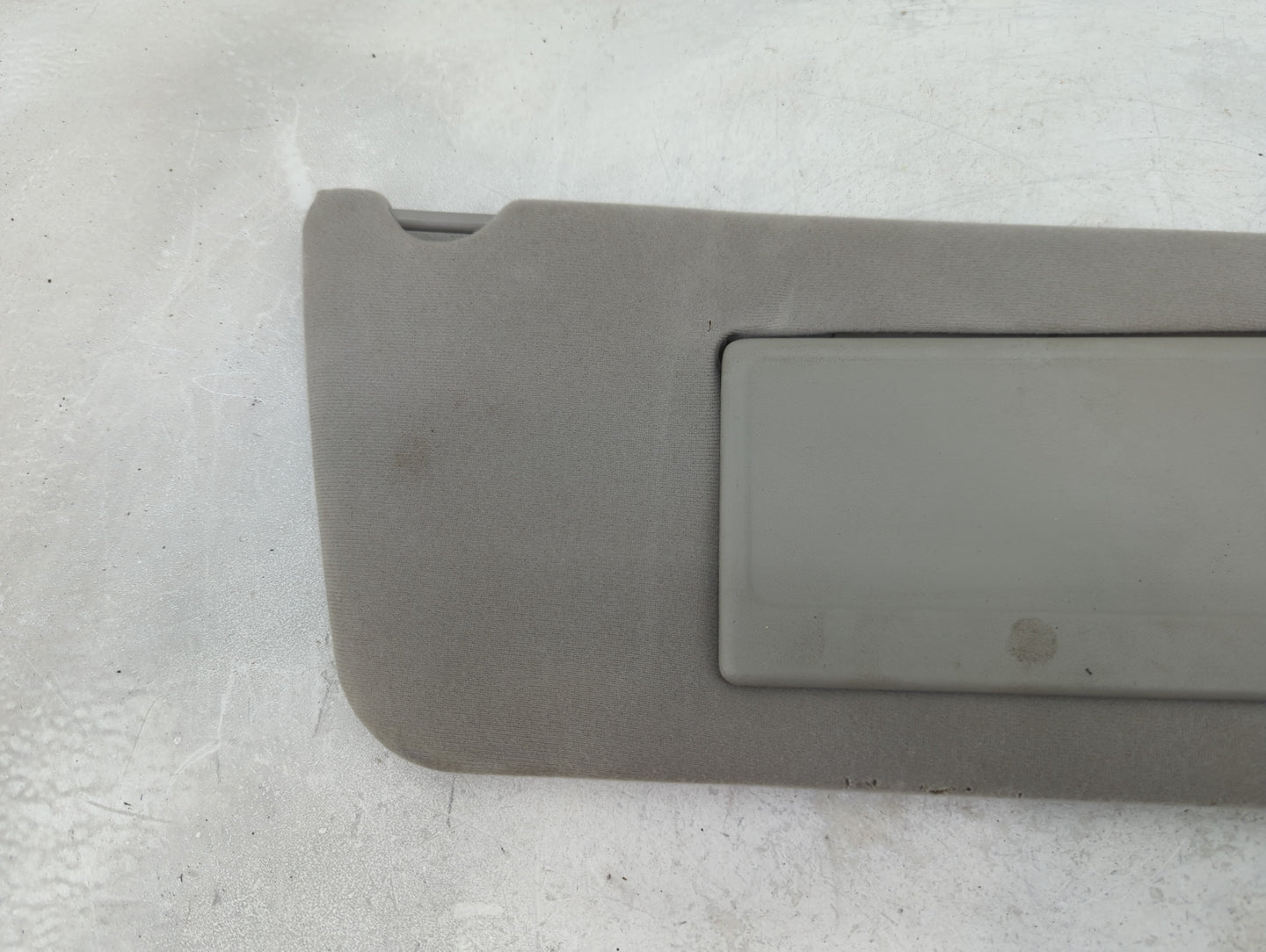 2004-2008 Ford F-150 Sun Visor Shade Replacement Passenger Right Mirror Fits Fits 2004 2005 2006 2007 2008 OEM Used Auto Par