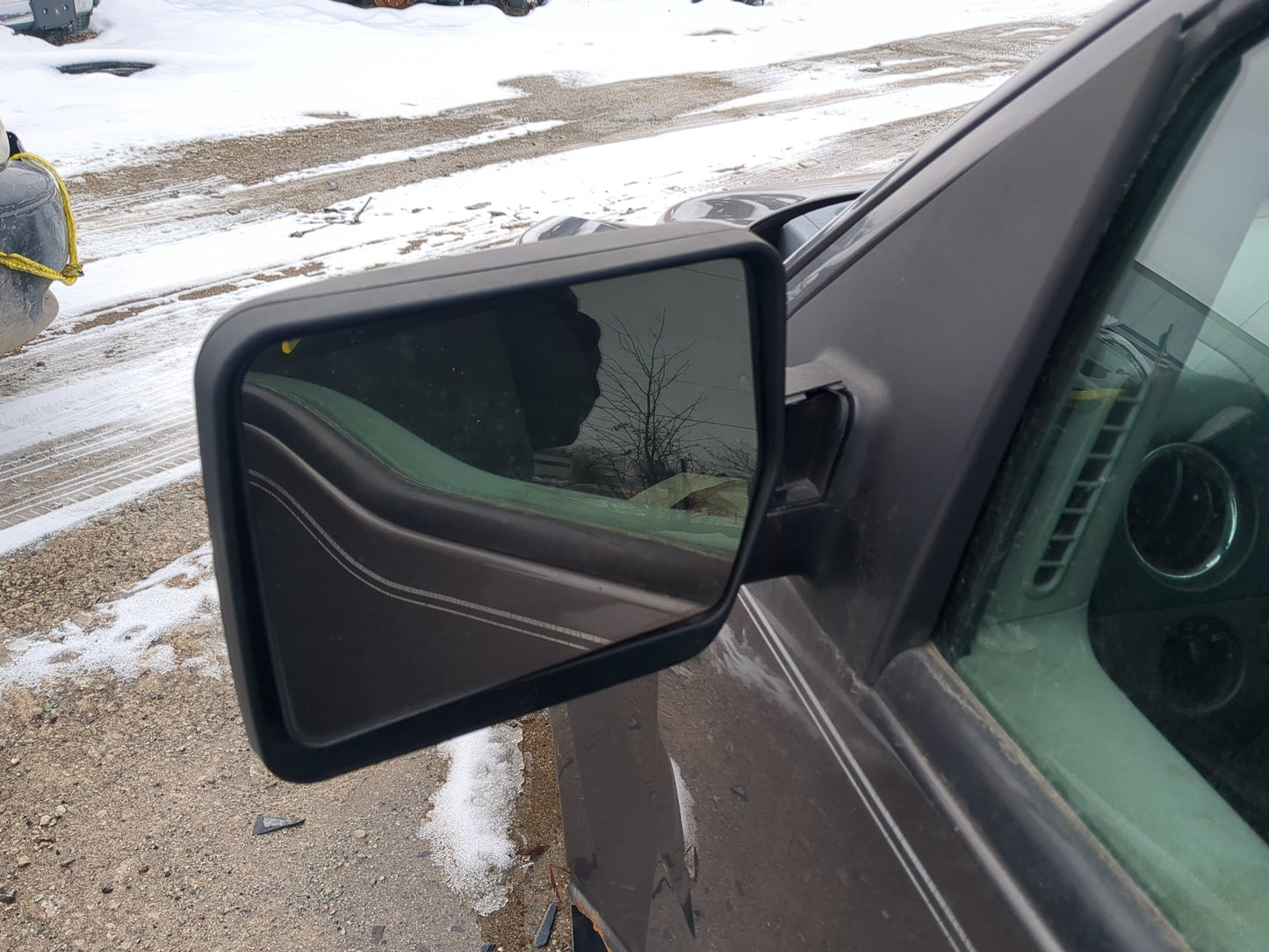 2004-2008 Ford F-150 Driver Side View Mirror - Left Door Mirror OEM Used - Oemusedautoparts1.com