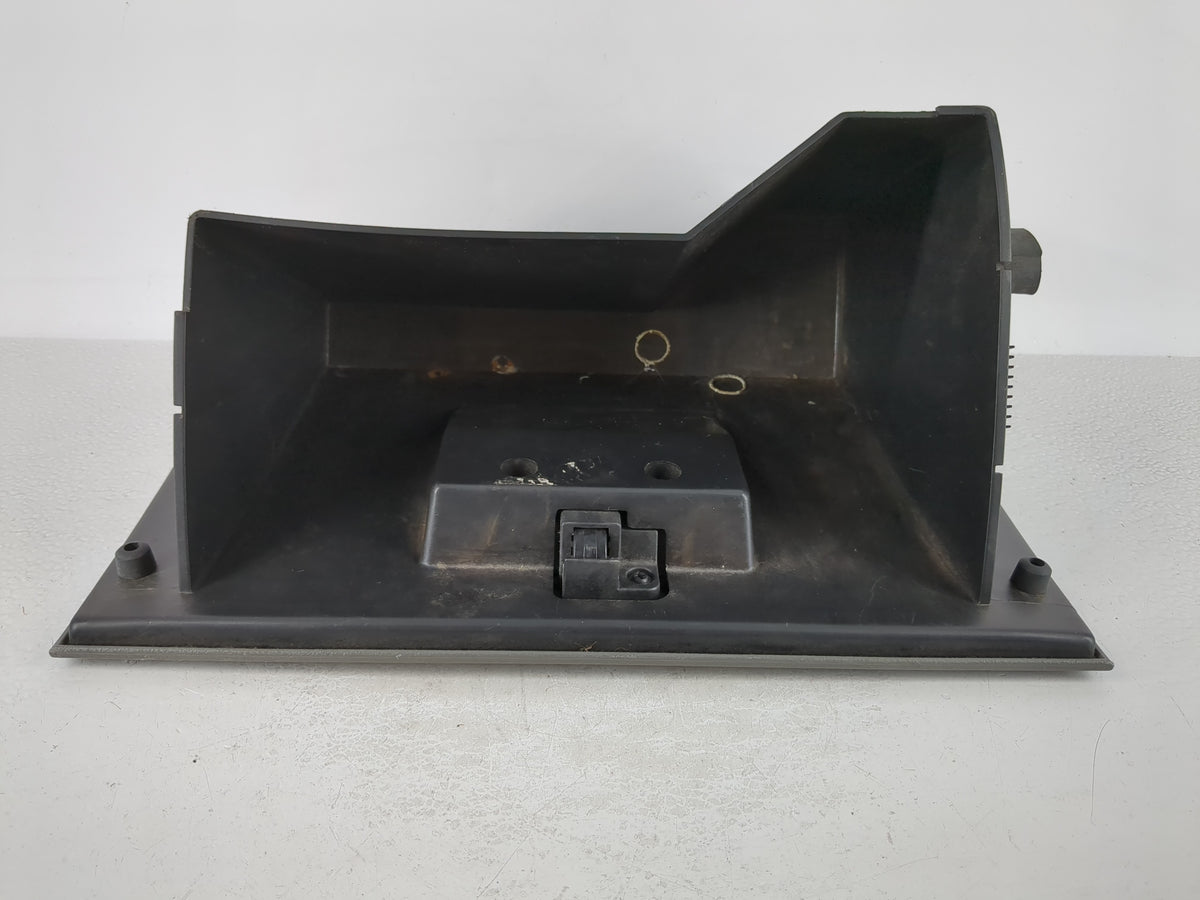 2005 Ford F-150 Passenger Glove Box Door Storage Compartment 956439 - Oemusedautoparts1.com