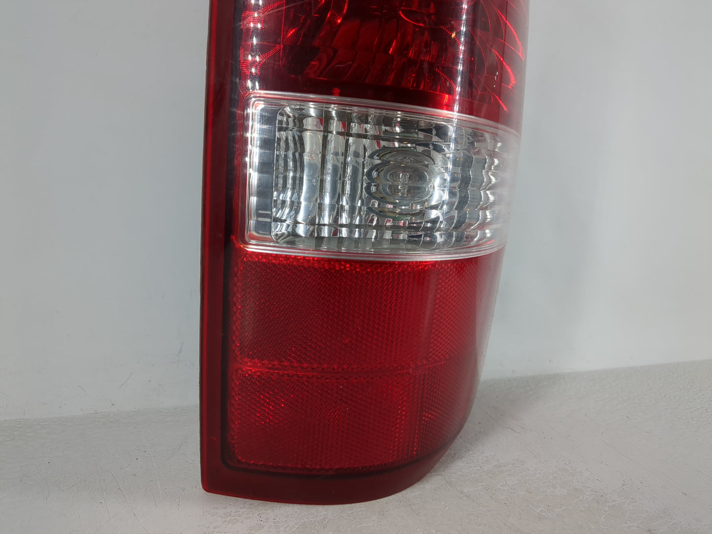 2004 F-150 Passenger Right Side Tail Light Taillight Deck Lid Mounted - Oemusedautoparts1.com