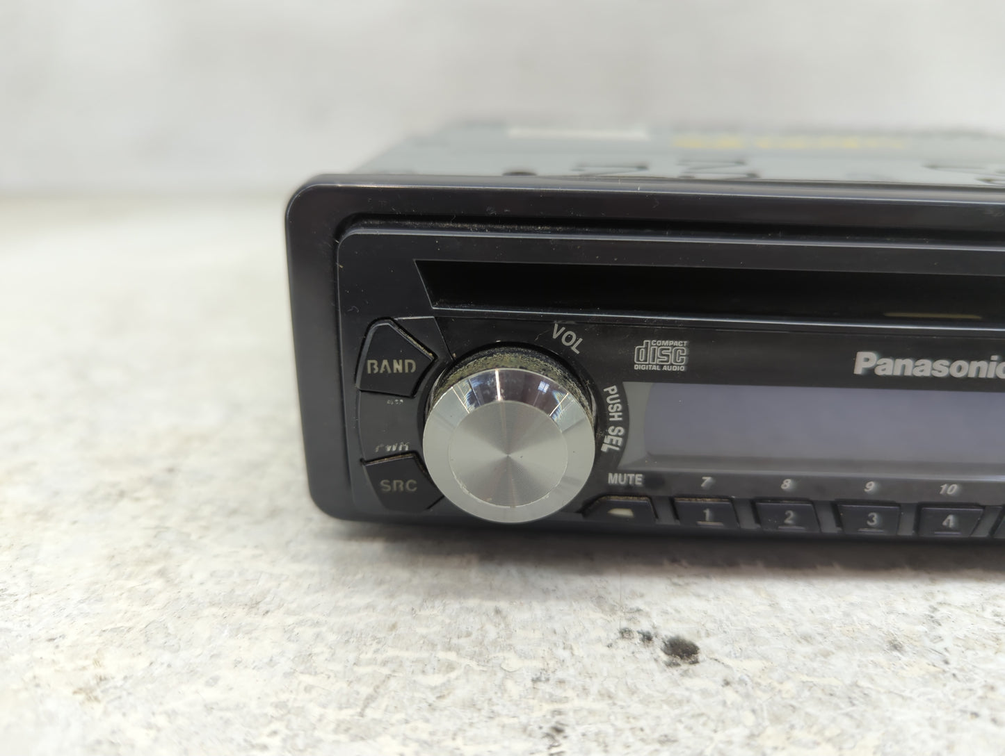 2005 Ford F-250 Super Duty Radio AM FM Cd Player Receiver Replacement P/N:CQ-C1101U Fits OEM Used Auto Parts - Oemusedautopa