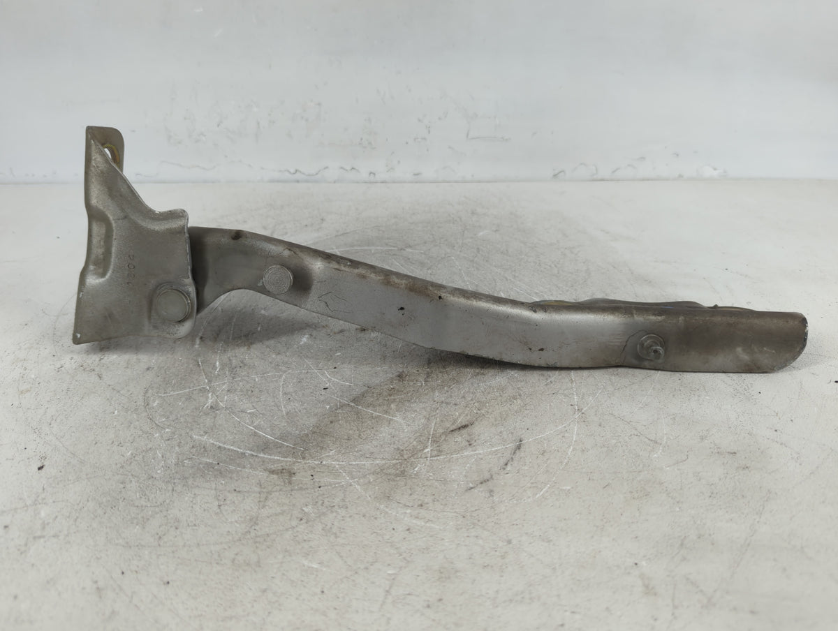 2005 Ford F-250 Super Duty Driver Left Hood Hinge 701319 - Oemusedautoparts1.com