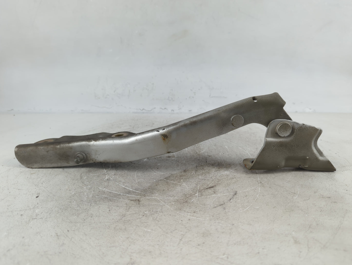 2005 Ford F-250 Super Duty Driver Left Hood Hinge - Oemusedautoparts1.com