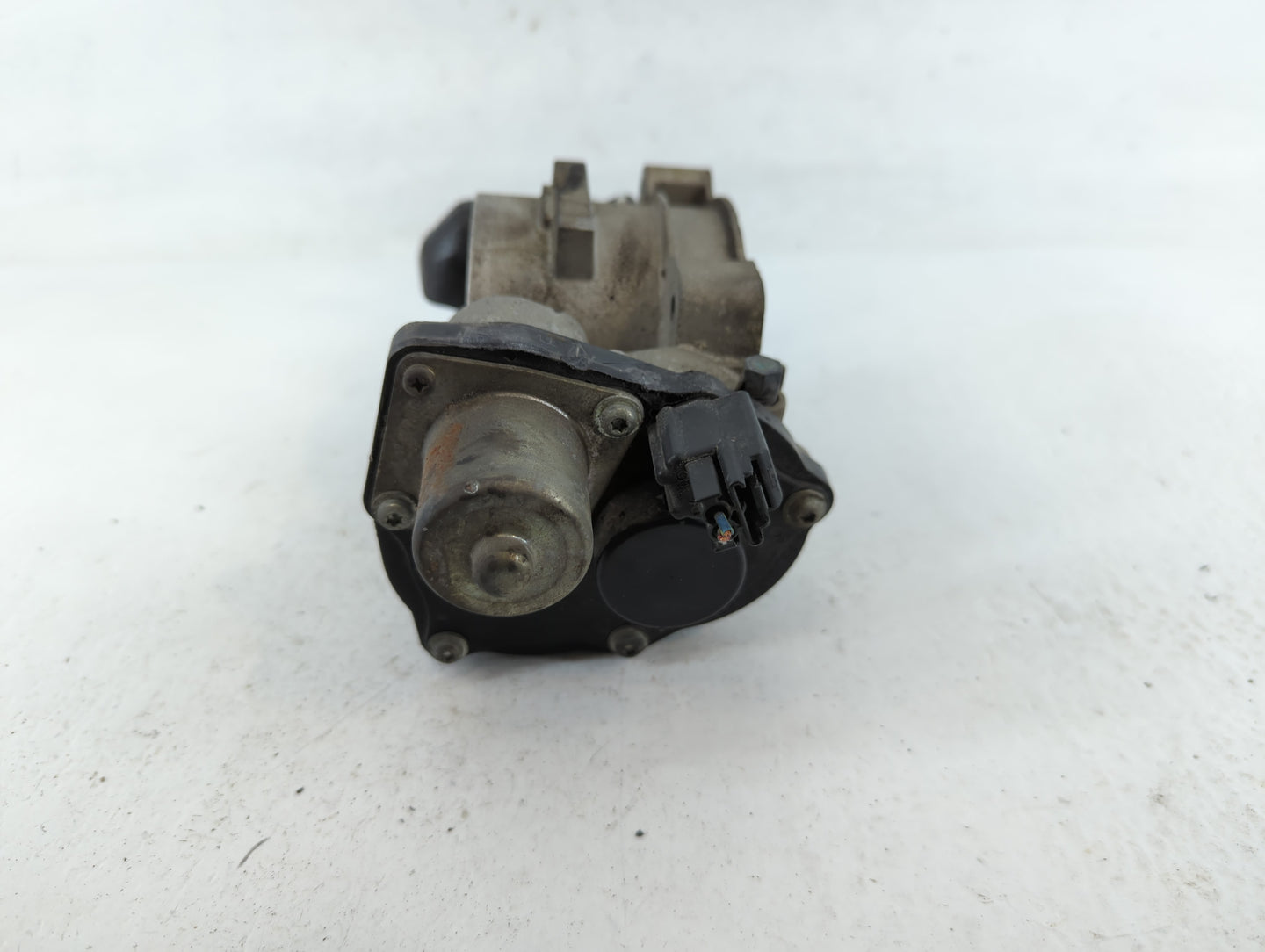 2005-2010 Ford F-250 Super Duty Throttle Body P/N:0604520 02L 3L3E-AD Fits Fits 2004 2005 2006 2007 2008 2009 2010 OEM Used 
