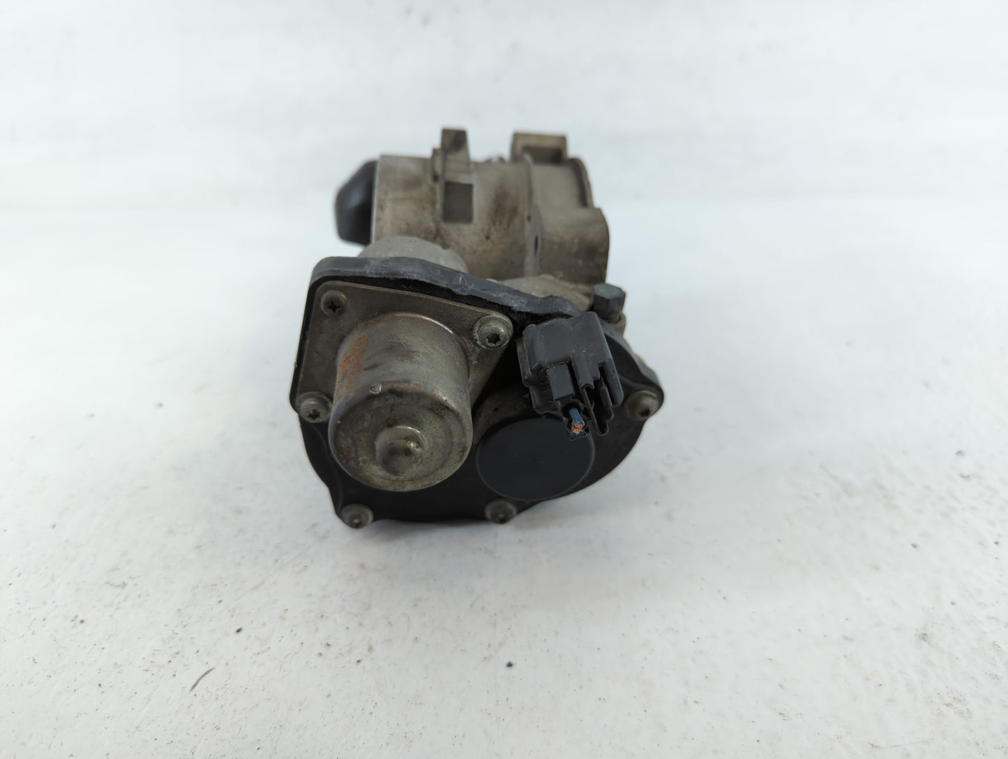 2005-2010 Ford F-250 Super Duty Throttle Body P/N:0604520 02L 3L3E-AD Fits Fits 2004 2005 2006 2007 2008 2009 2010 OEM Used 