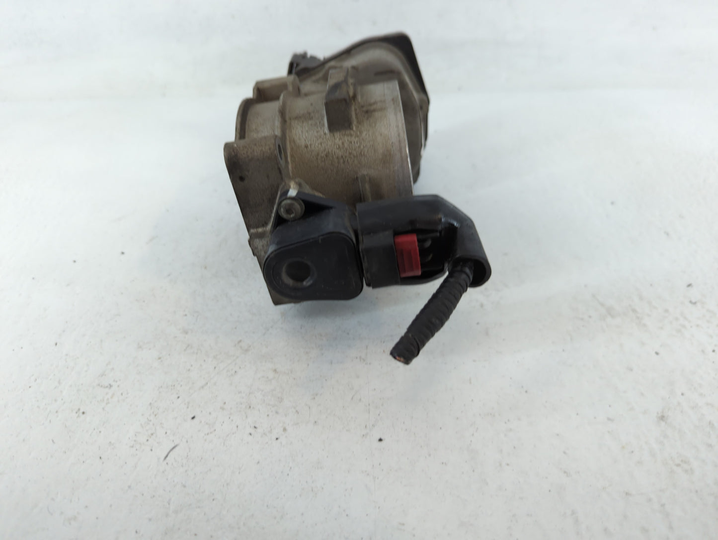 2005-2010 Ford F-250 Super Duty Throttle Body P/N:0604520 02L 3L3E-AD Fits Fits 2004 2005 2006 2007 2008 2009 2010 OEM Used 