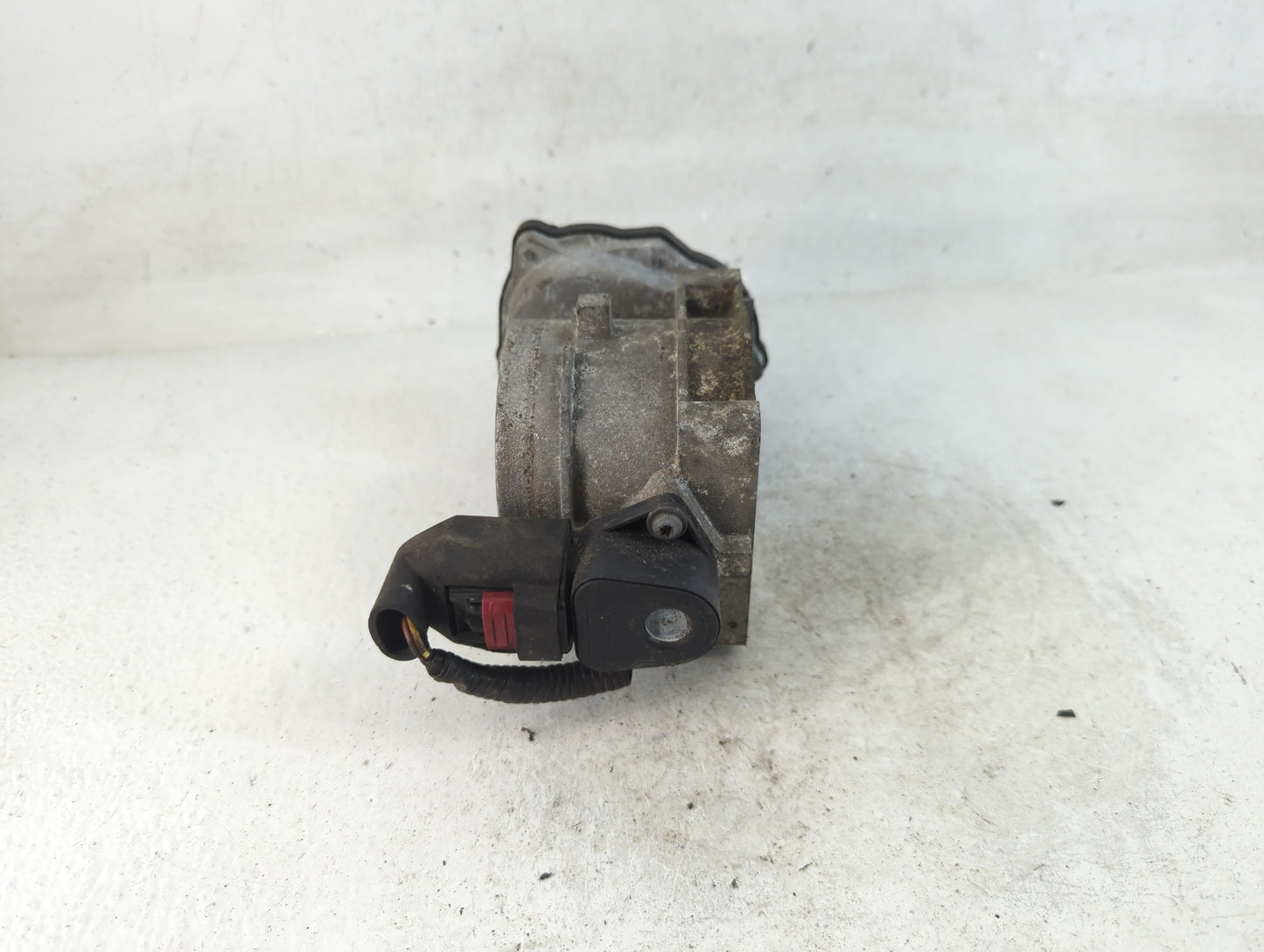 2005-2010 Ford F-250 Super Duty Throttle Body P/N:0671732 01L 3L3E-AD Fits Fits 2004 2005 2006 2007 2008 2009 2010 OEM Used 