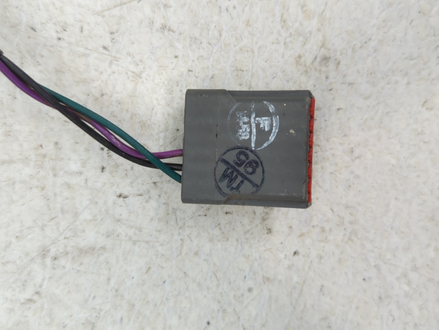 2002-2007 Ford F-250 Super Duty Passenger Side View Mirror - Right Door Mirror OEM Used - Oemusedautoparts1.com