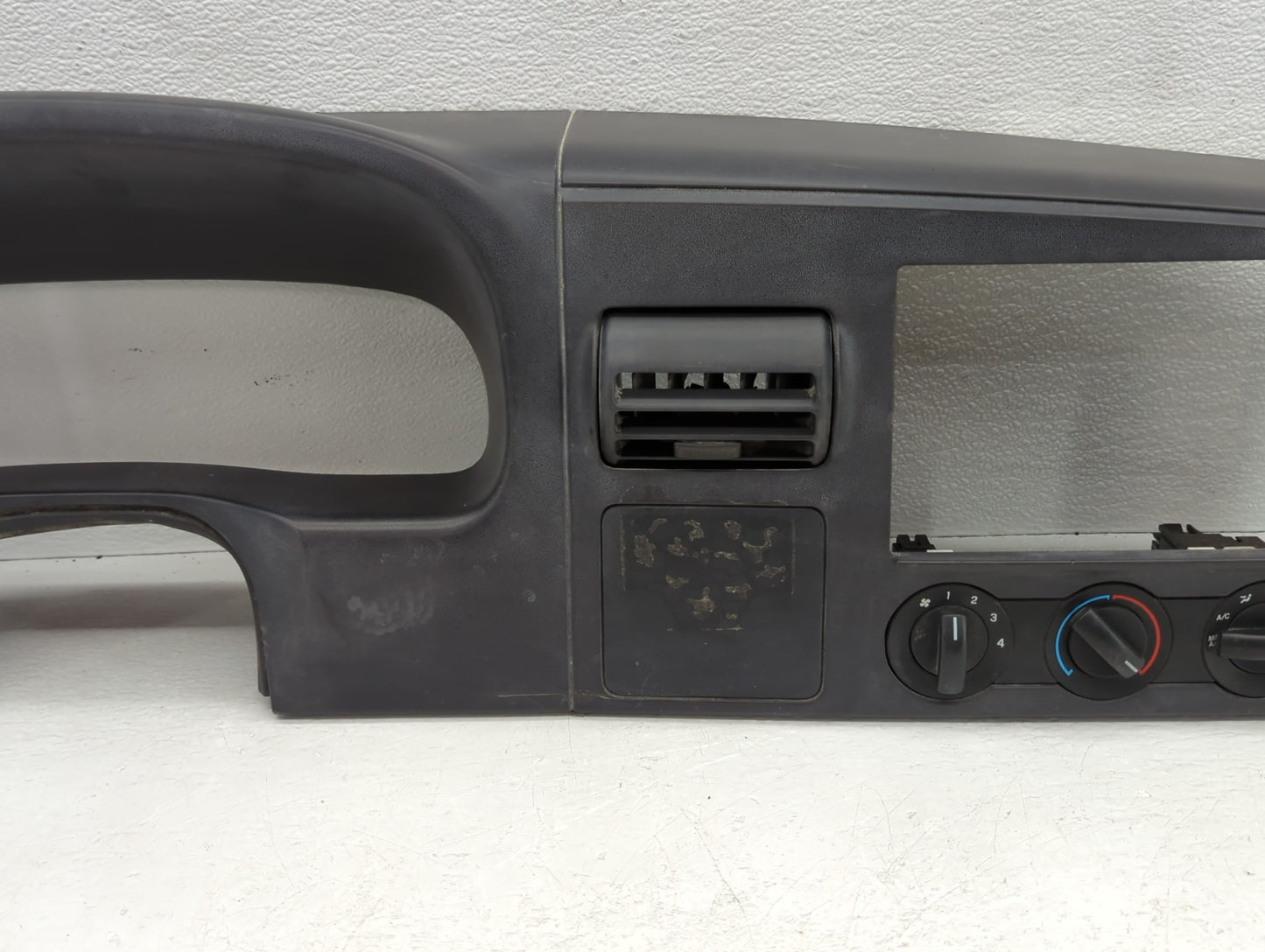 2005 Ford F-250 Super Duty Climate Control Module Temperature AC/Heater Replacement P/N:5C34-25044D70-A Fits OEM Used Auto P