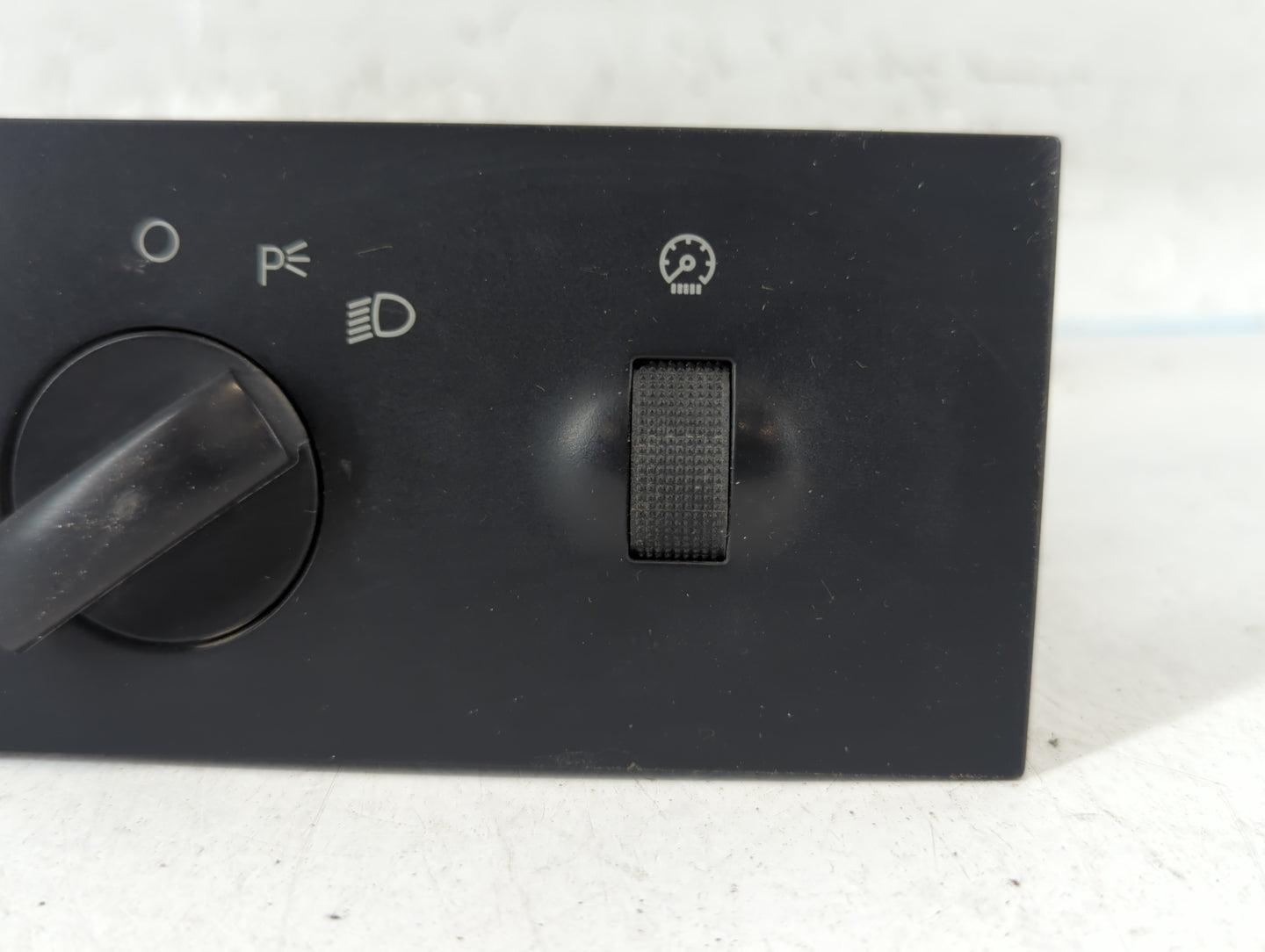 2005-2007 Ford F-250 Super Duty Headlight Head Light Switch Lamp Control - Oemusedautoparts1.com