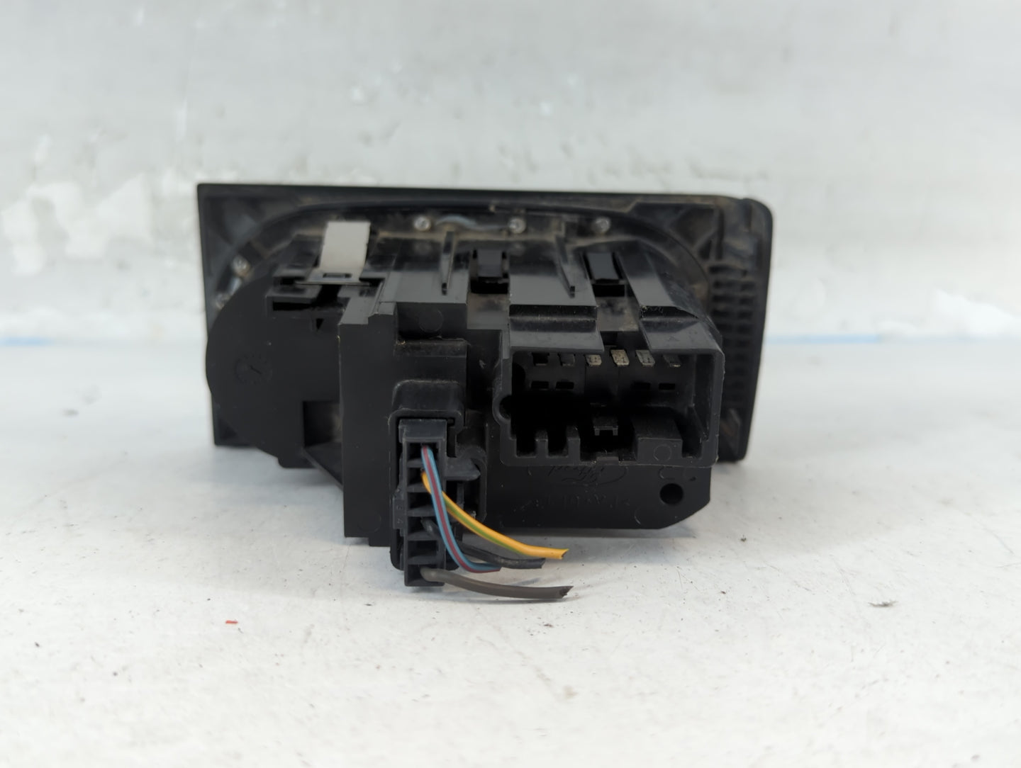 2005-2007 Ford F-250 Super Duty Headlight Head Light Switch Lamp Control - Oemusedautoparts1.com