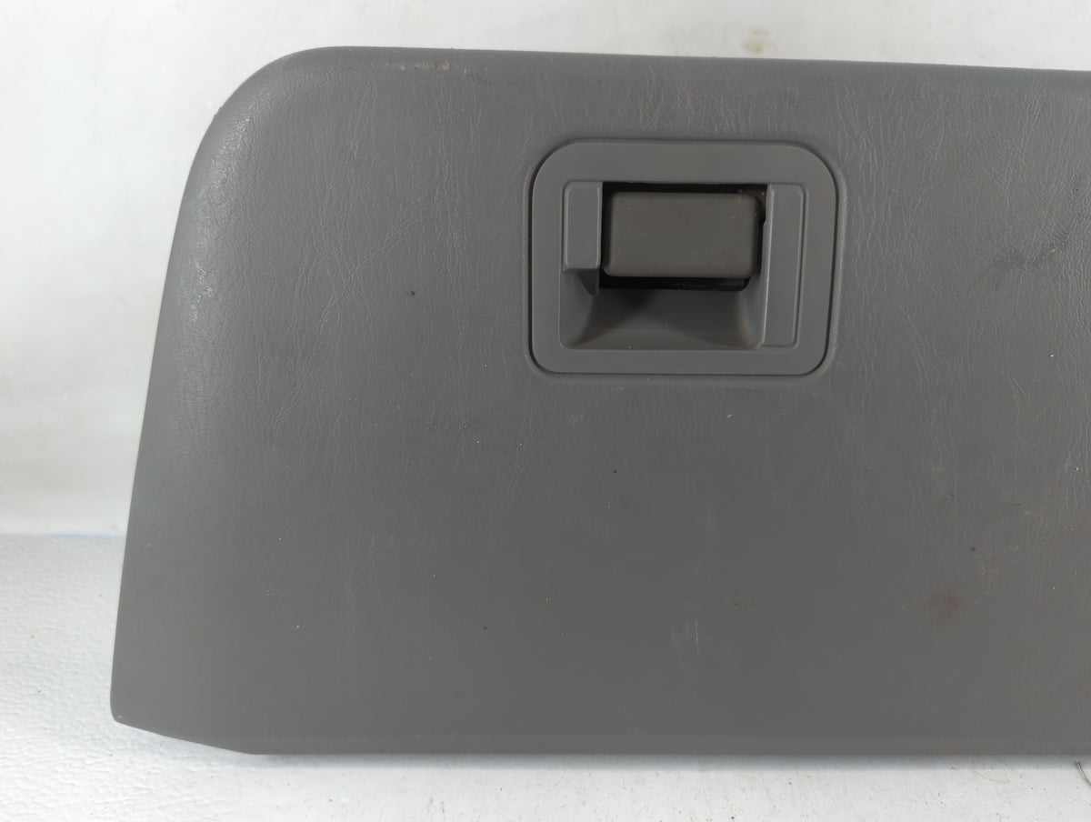 2005 Ford F-250 Super Duty Passenger Glove Box Door Storage Compartment - Oemusedautoparts1.com