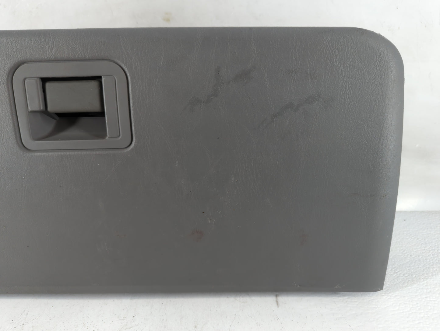 2005 Ford F-250 Super Duty Passenger Glove Box Door Storage Compartment - Oemusedautoparts1.com