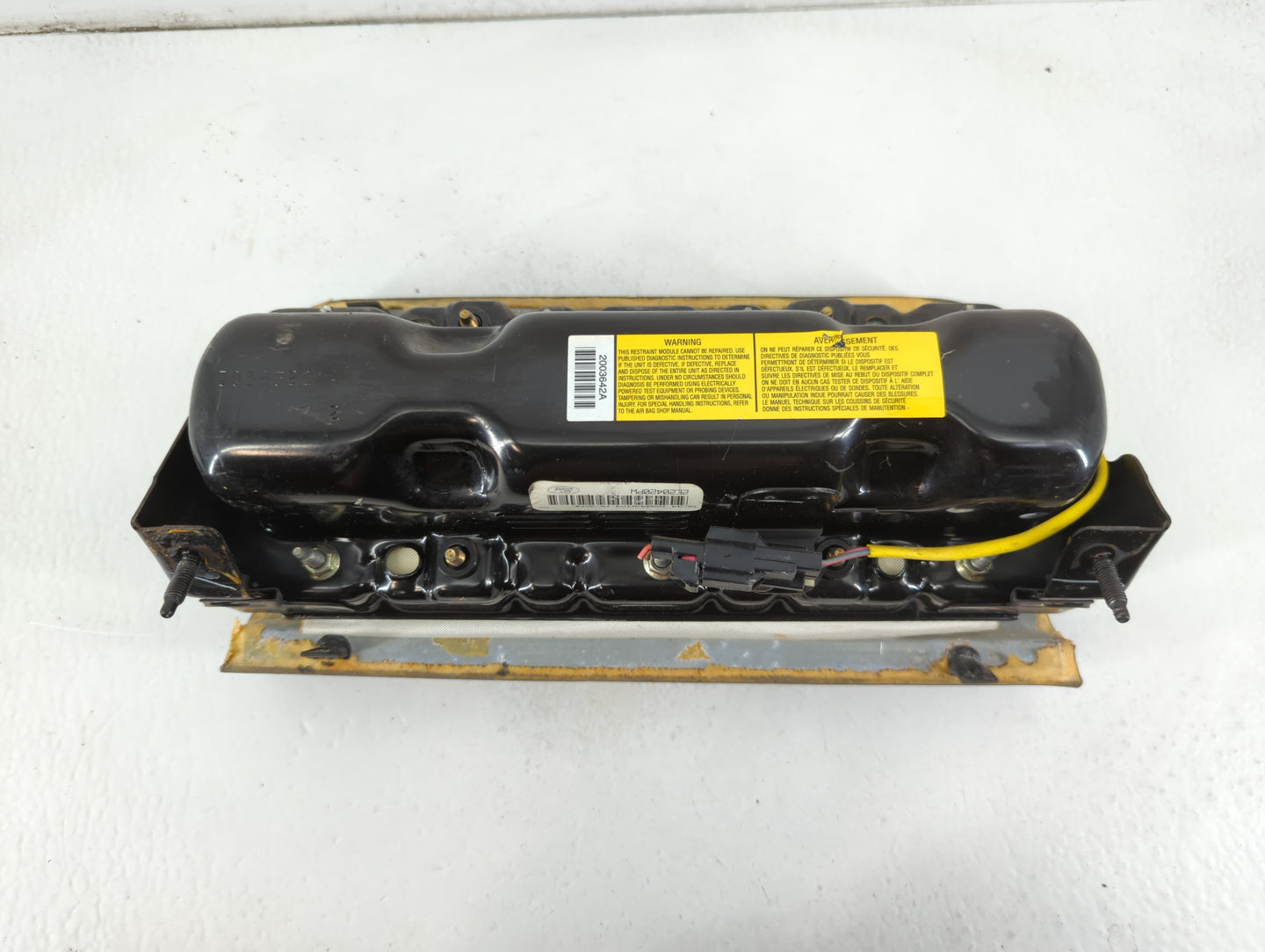 2005-2007 Ford F-250 Super Duty Air Bag Passenger Right Dashboard OEM P/N:AC32NC 25044R74, 2E2040420PW Fits Fits 2005 2006 2