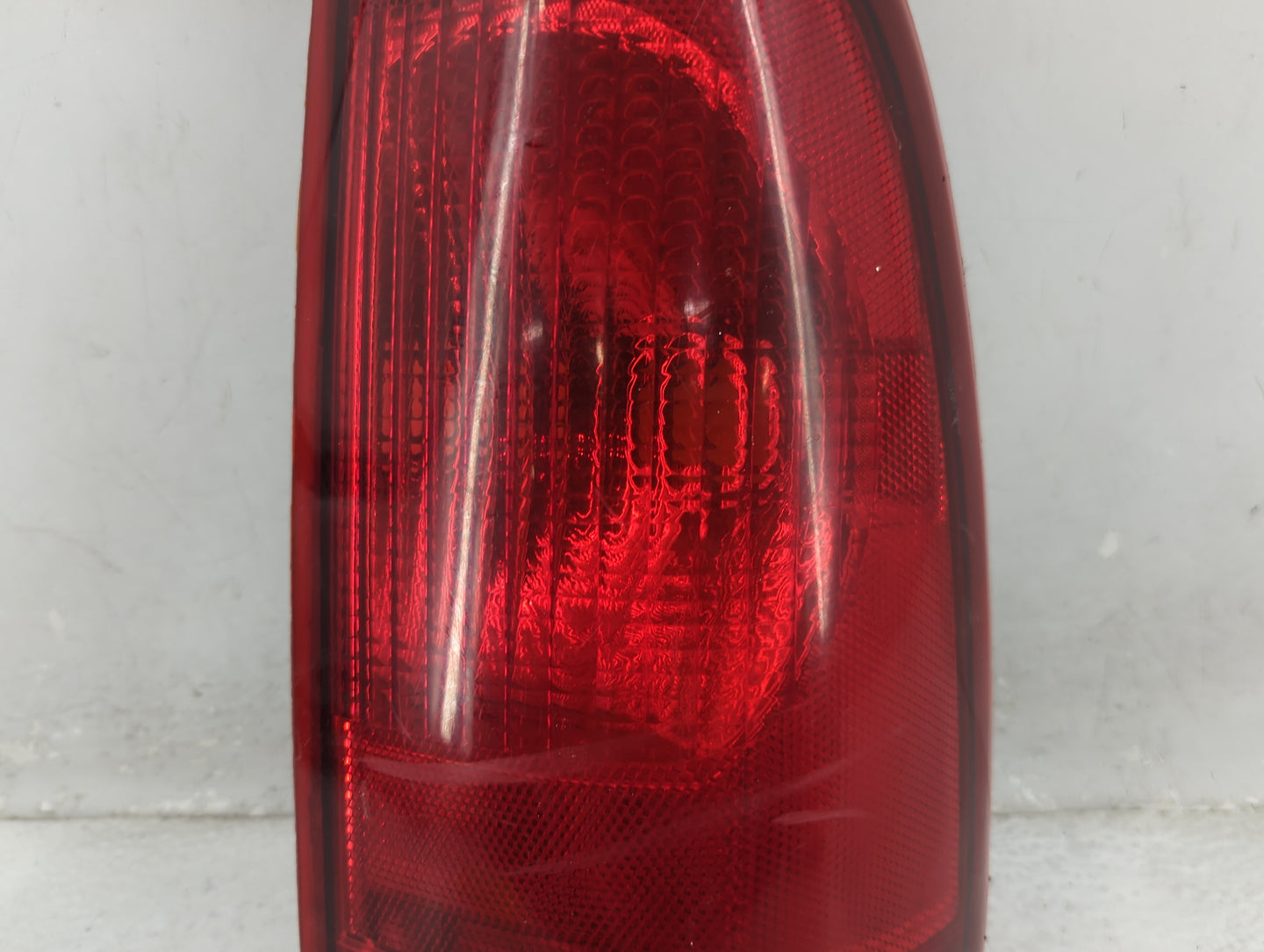 1999-2007 Ford F-250 Super Duty Tail Light Assembly Passenger Right OEM Fits OEM Used Auto Parts - Oemusedautoparts1.com