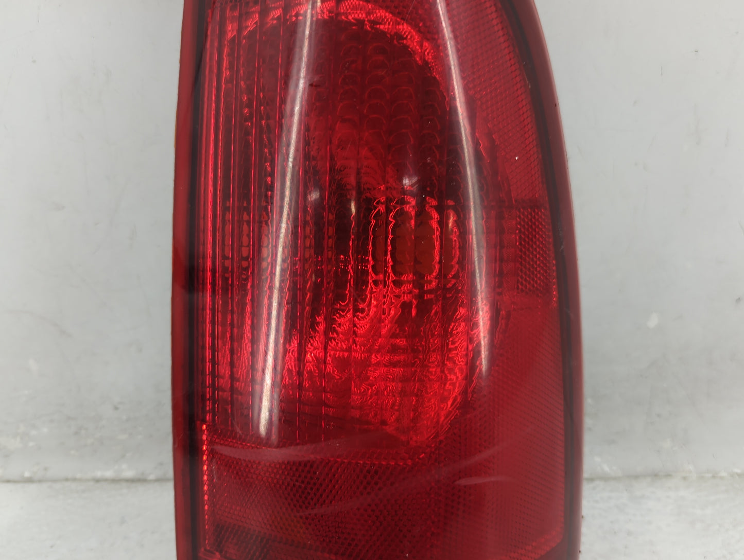 1999-2007 Ford F-250 Super Duty Tail Light Assembly Passenger Right OEM Fits OEM Used Auto Parts - Oemusedautoparts1.com