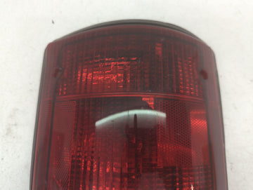 1999-2007 Ford F-350 Super Duty Tail Light Assembly Passenger Right OEM P/N:F7UB-13440-AB Fits OEM Used Auto Parts