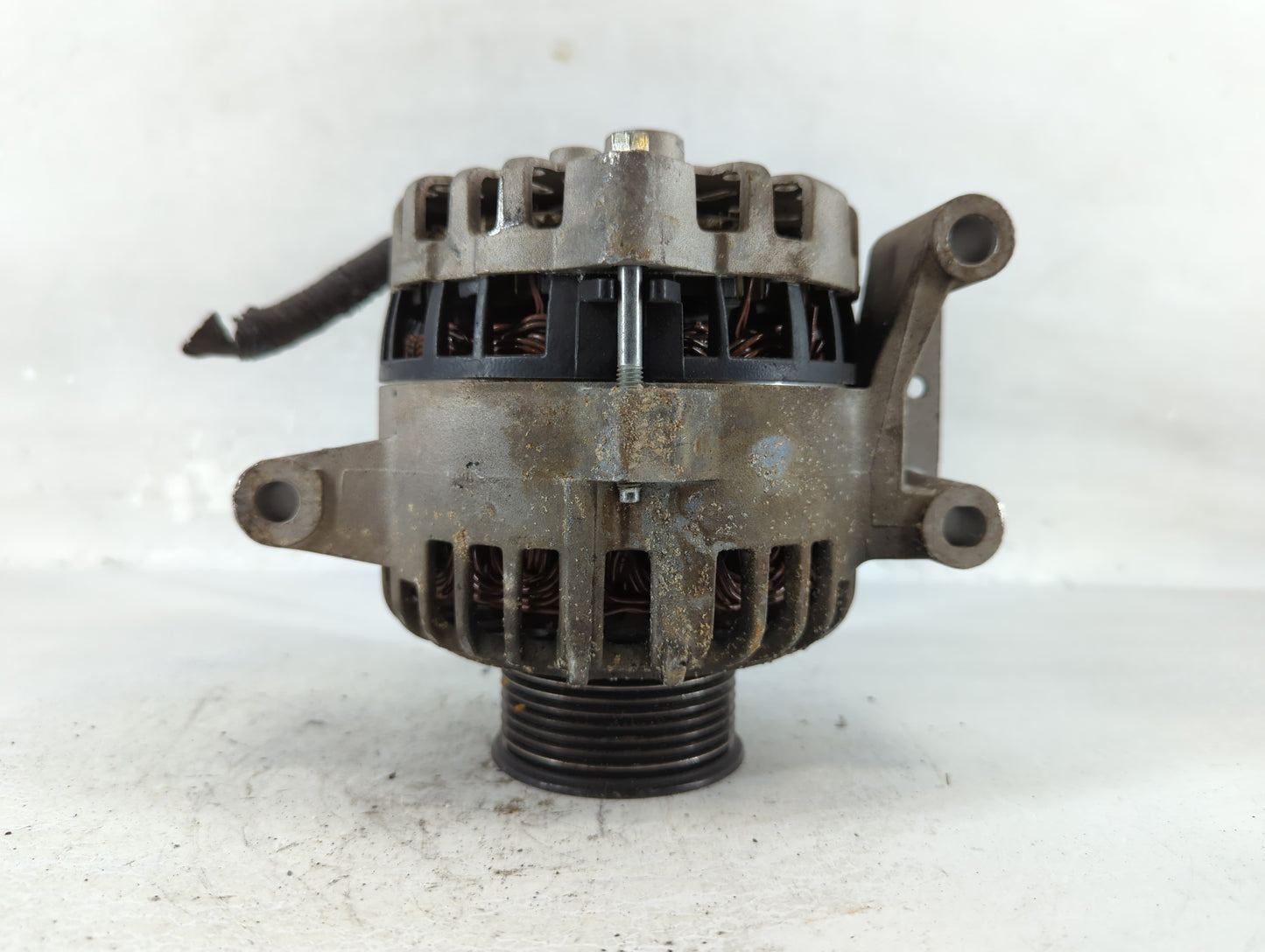2005 Ford F-350 Super Duty Alternator Replacement Generator Charging Assembly Engine OEM Fits Fits 2006 2007 2008 OEM Used A