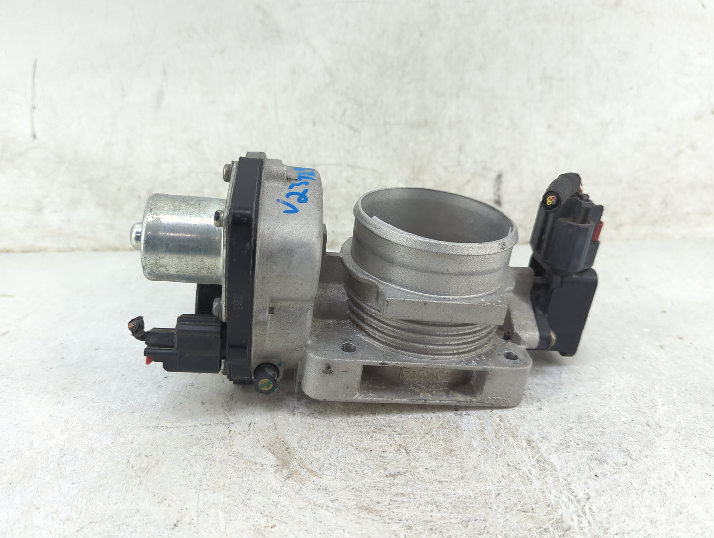 2005 Ford F150 Throttle Body P/N:9W7E-9F991-CB CY704A-1434 Fits Fits 2004 2006 2007 2008 2009 2010 2011 2012 2013 2014 2015 