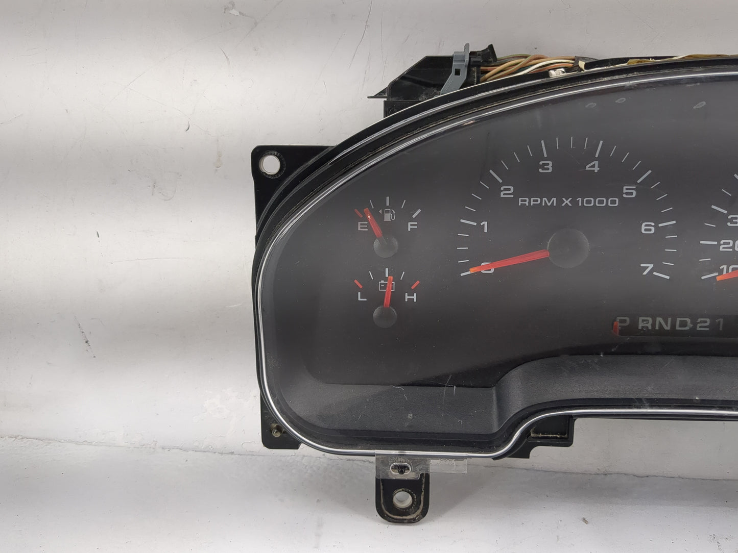 2005 Ford F150 Instrument Cluster Speedometer Gauges P/N:5L34-10849-AN 3206239 Miles: Fits OEM Used Auto Parts - Oemusedauto