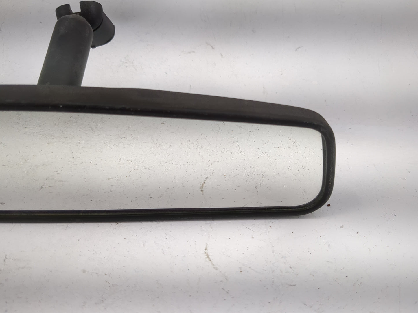 2005 Ford F150 Interior Rear View Mirror Replacement OEM P/N:011083 Fits OEM Used Auto Parts - Oemusedautoparts1.com