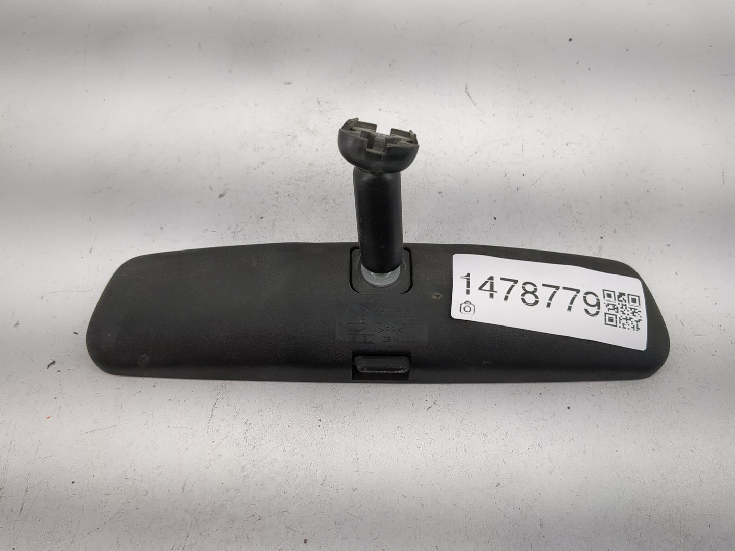 2005 Ford F150 Interior Rear View Mirror Replacement OEM P/N:011083 Fits OEM Used Auto Parts - Oemusedautoparts1.com