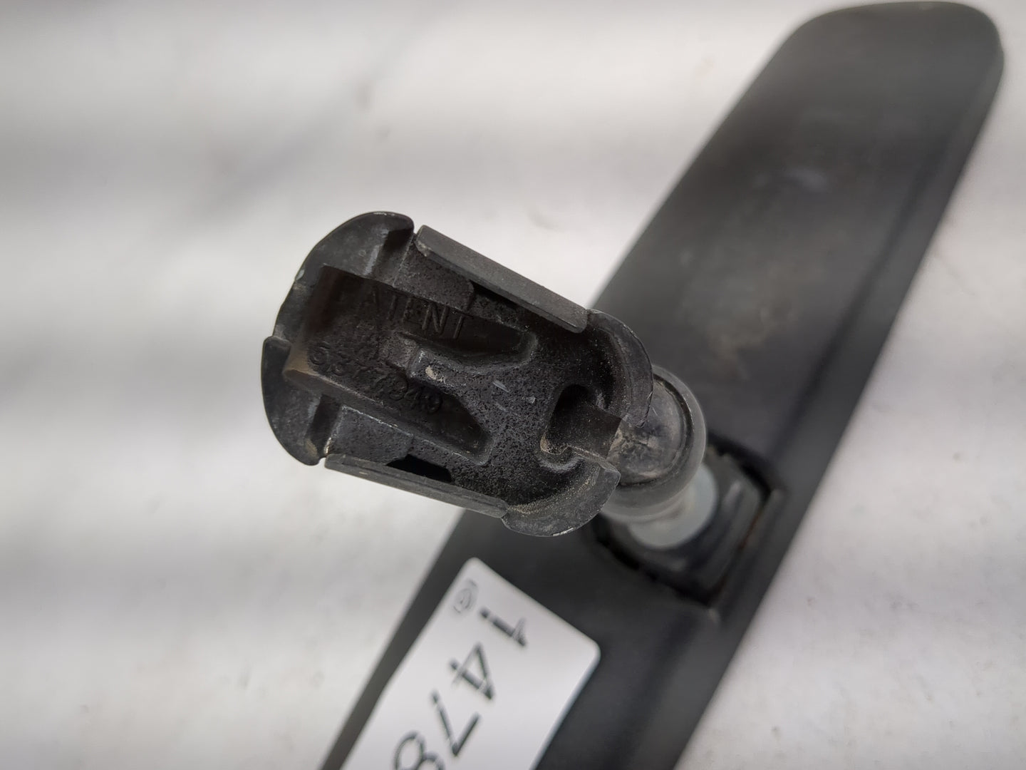 2005 Ford F250sd Interior Rear View Mirror Replacement OEM P/N:5377949 Fits OEM Used Auto Parts - Oemusedautoparts1.com