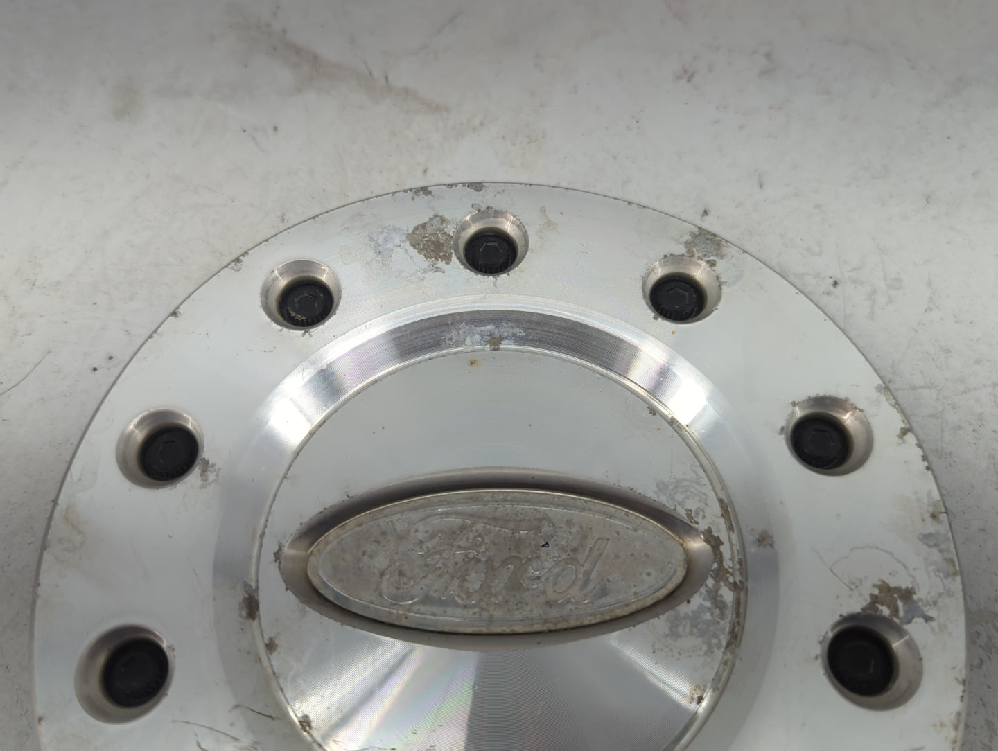 2005 Ford Five Hundred Center Cap Oem 1413900 - Oemusedautoparts1.com