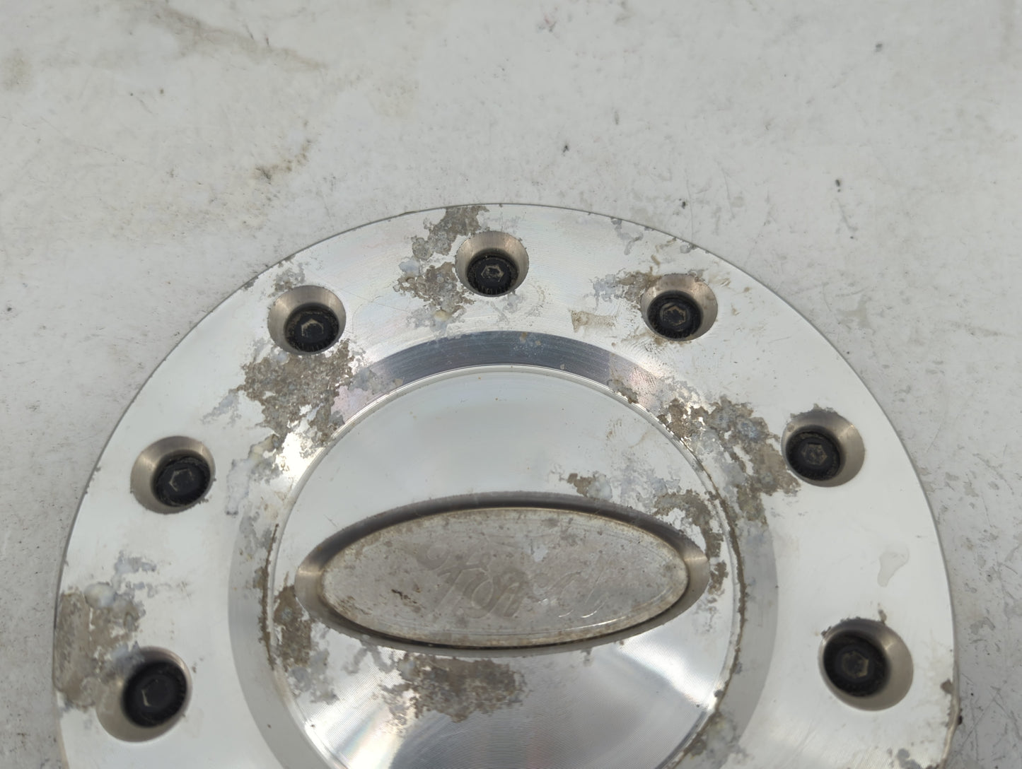2005 Ford Five Hundred Center Cap Oem 1413901 - Oemusedautoparts1.com