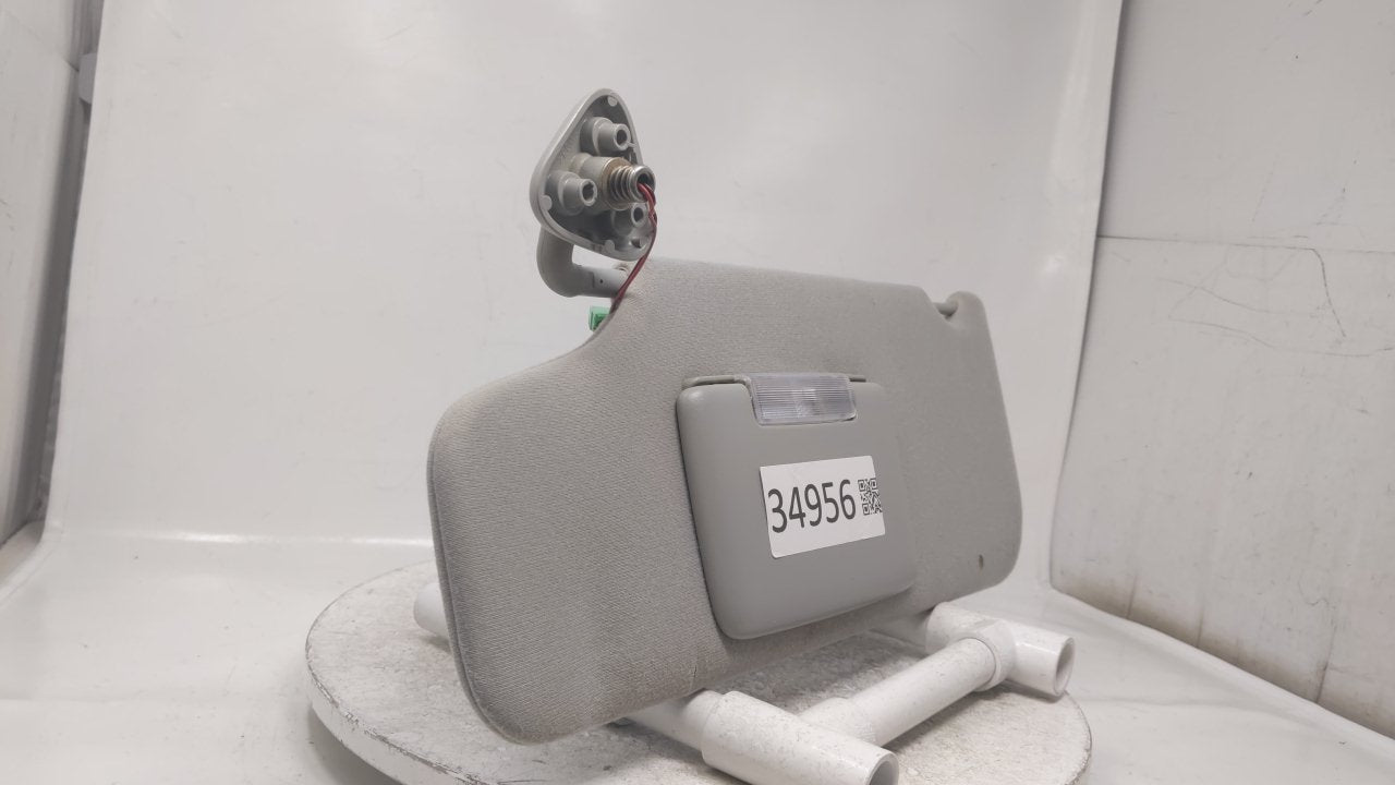 2005 Ford Five Hundred Sun Visor Shade Replacement Driver Left Mirror Fits OEM Used Auto Parts - Oemusedautoparts1.com