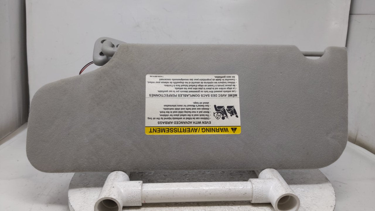 2005 Ford Five Hundred Sun Visor Shade Replacement Passenger Right Mirror Fits OEM Used Auto Parts - Oemusedautoparts1.com