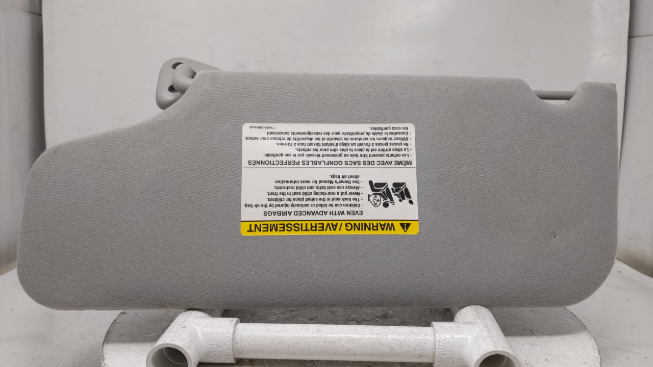 2005 Ford Five Hundred Sun Visor Shade Replacement Passenger Right Mirror Fits OEM Used Auto Parts - Oemusedautoparts1.com