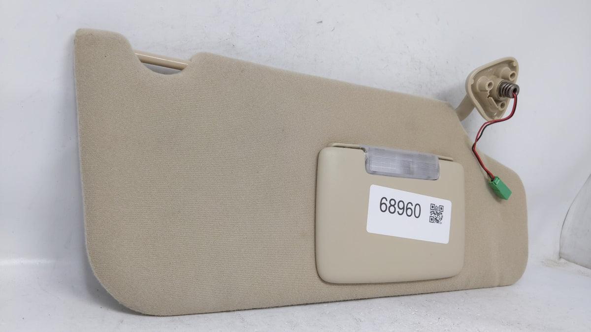2005-2007 Ford Five Hundred Sun Visor Shade Replacement Passenger Right Mirror Fits Fits 2005 2006 2007 OEM Used Auto Parts 