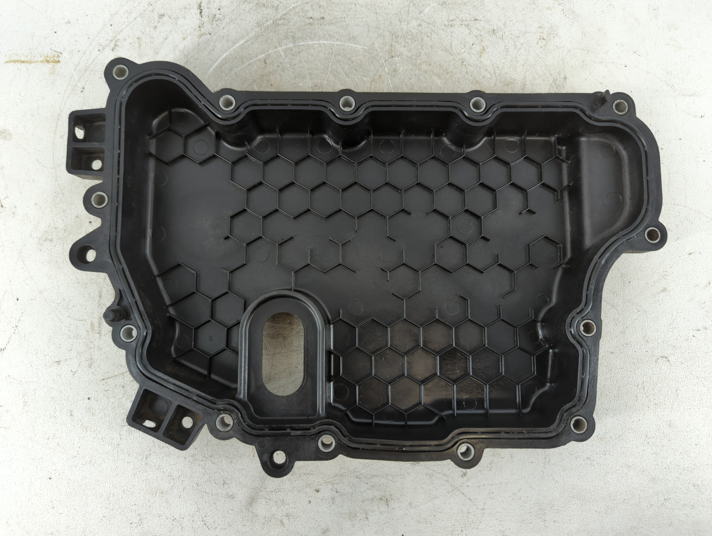 2005-2007 Ford Five Hundred Engine Oil Pan Fits Fits 2005 2006 2007 OEM Used Auto Parts - Oemusedautoparts1.com