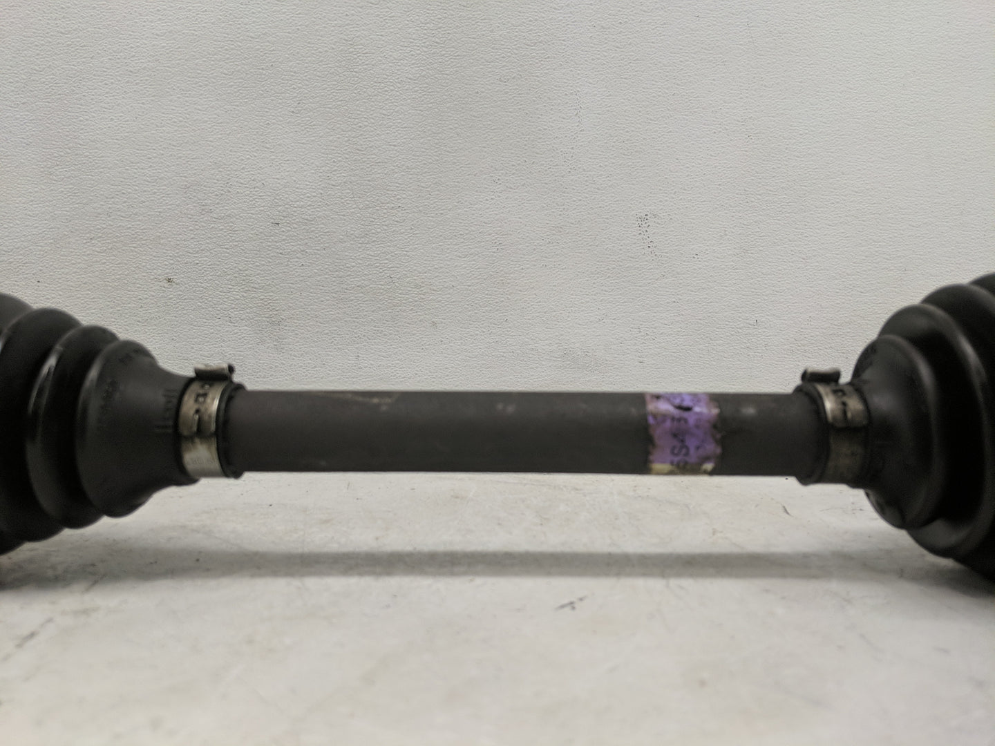 2005-2005 Ford Focus Axle Shaft Front Driver Cv C/v - Oemusedautoparts1.com