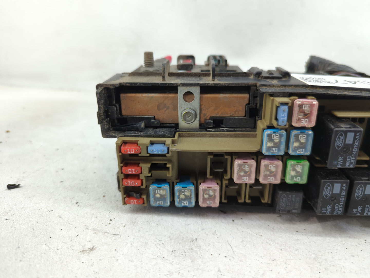 2000-2005 Ford Focus Fusebox Fuse Box Panel Relay Module P/N:8S4T-14A003-BB Fits Fits 2000 2001 2002 2003 2004 2005 OEM Used