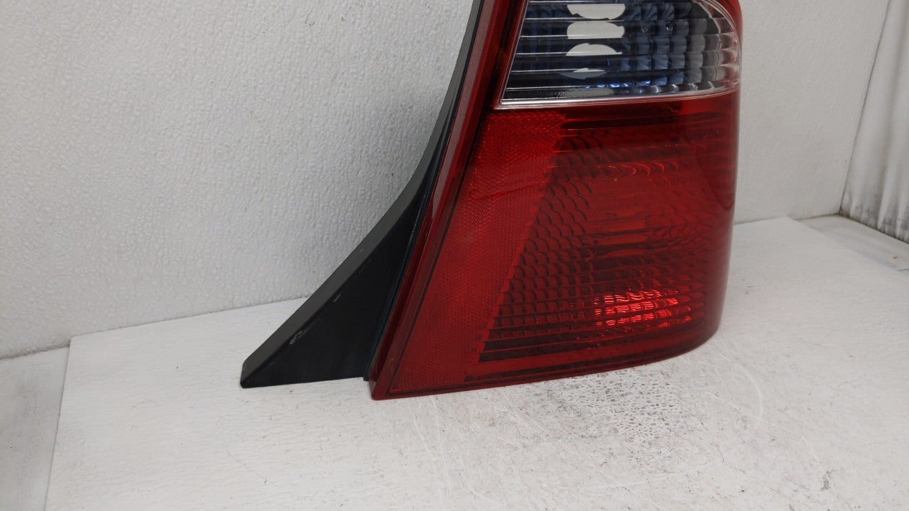 2005-2007 Ford Focus Tail Light Assembly Passenger Right OEM P/N:5S43-13B504-A Fits Fits 2005 2006 2007 OEM Used Auto Parts 