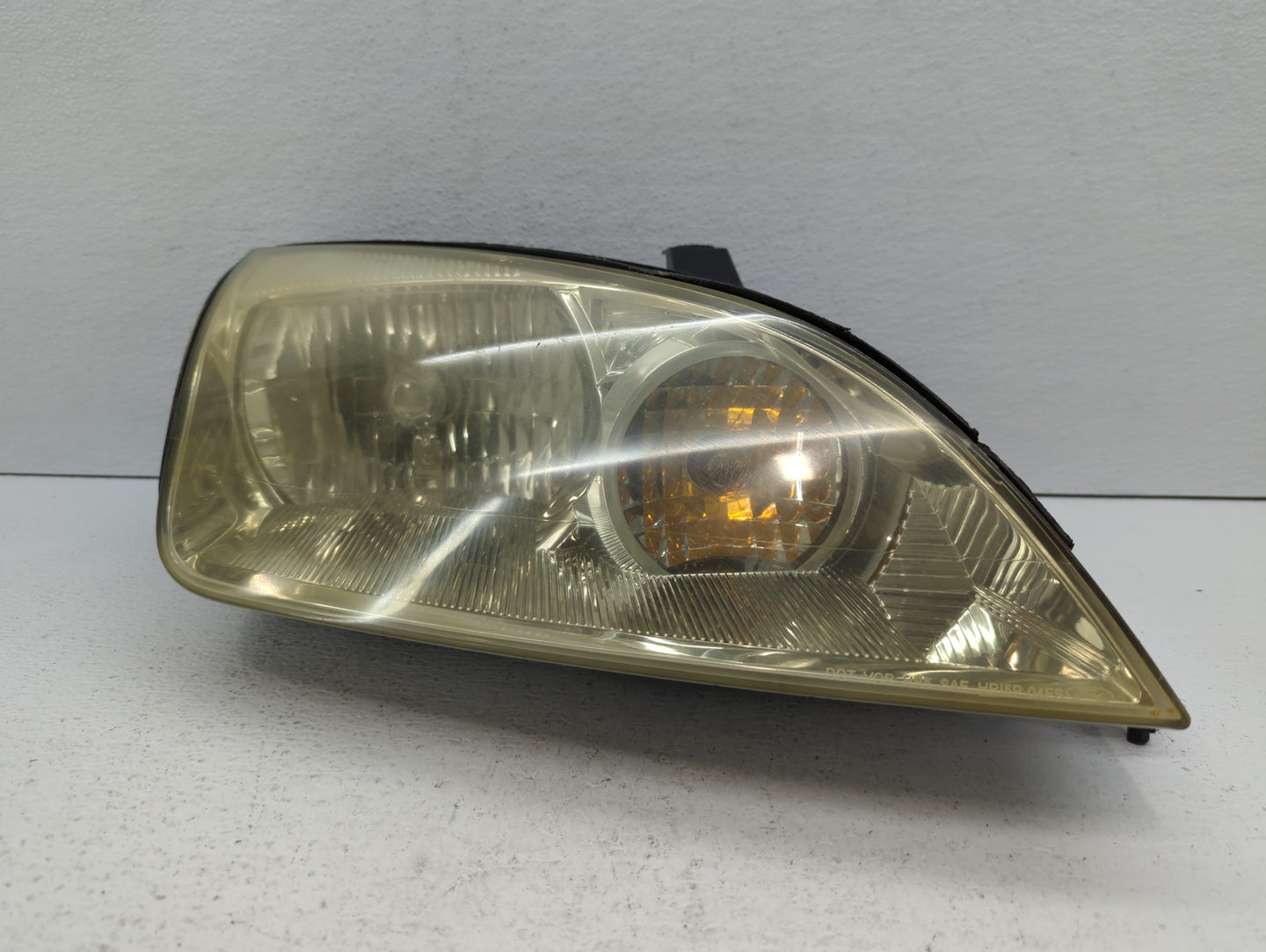 2005-2007 Ford Focus Passenger Right Oem Head Light Headlight Lamp - Oemusedautoparts1.com