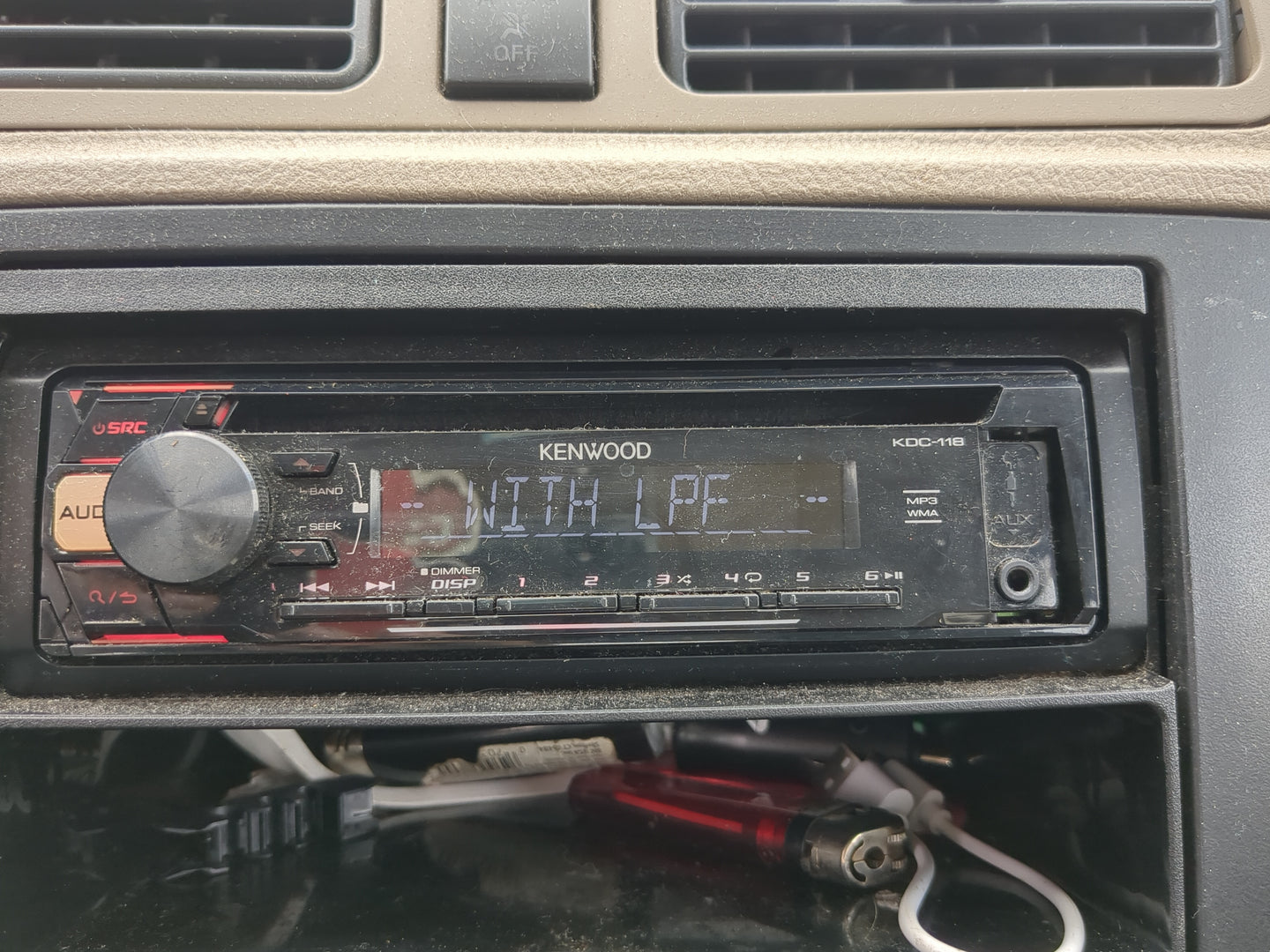 2005 Ford Focus Radio AM FM Cd Player Receiver Replacement Fits OEM Used Auto Parts - Oemusedautoparts1.com