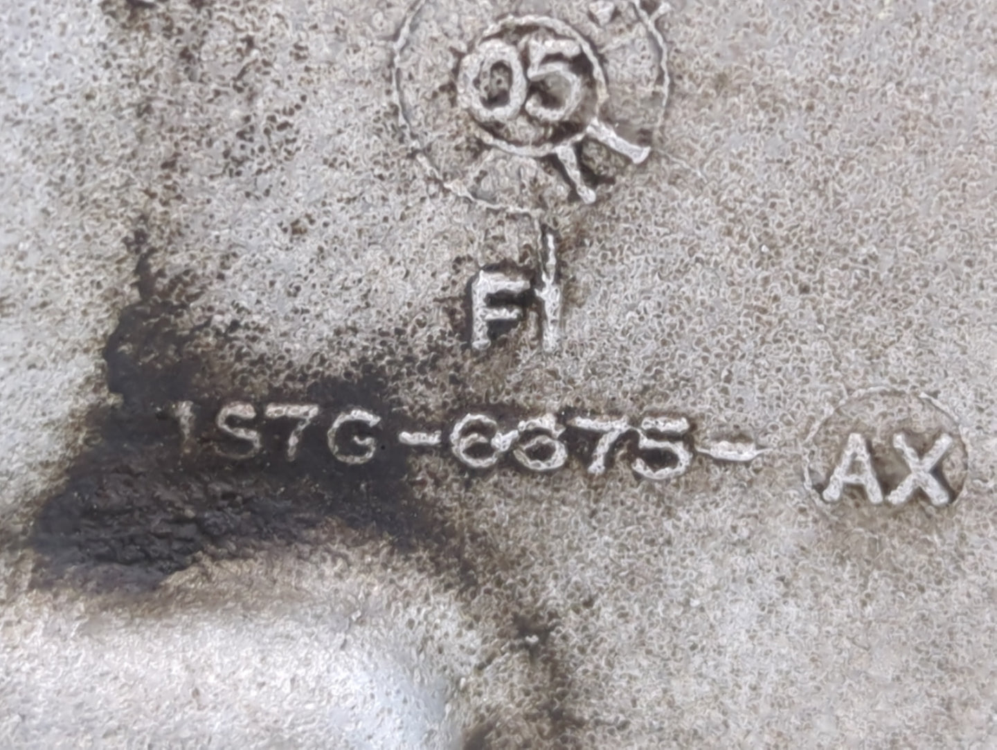 2005 Ford Focus Engine Oil Pan P/N:1S7G-6675-AX Fits OEM Used Auto Parts - Oemusedautoparts1.com