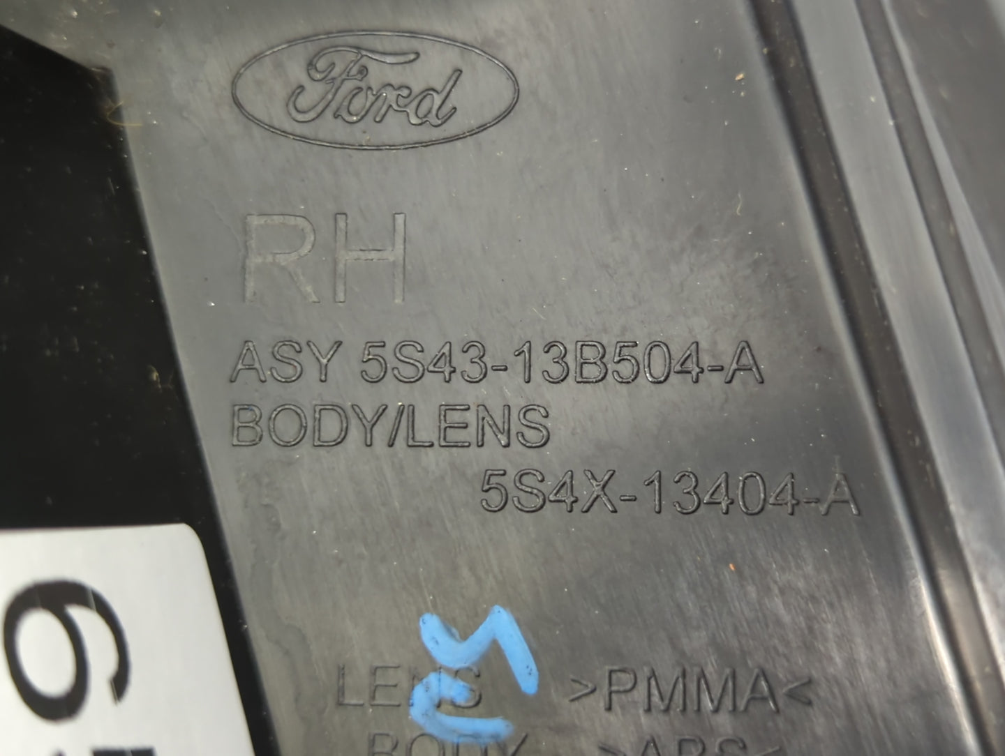 2005-2007 Ford Focus Tail Light Assembly Passenger Right OEM P/N:5S4X-13404-A 5S43-13B504-A Fits Fits 2005 2006 2007 OEM Use