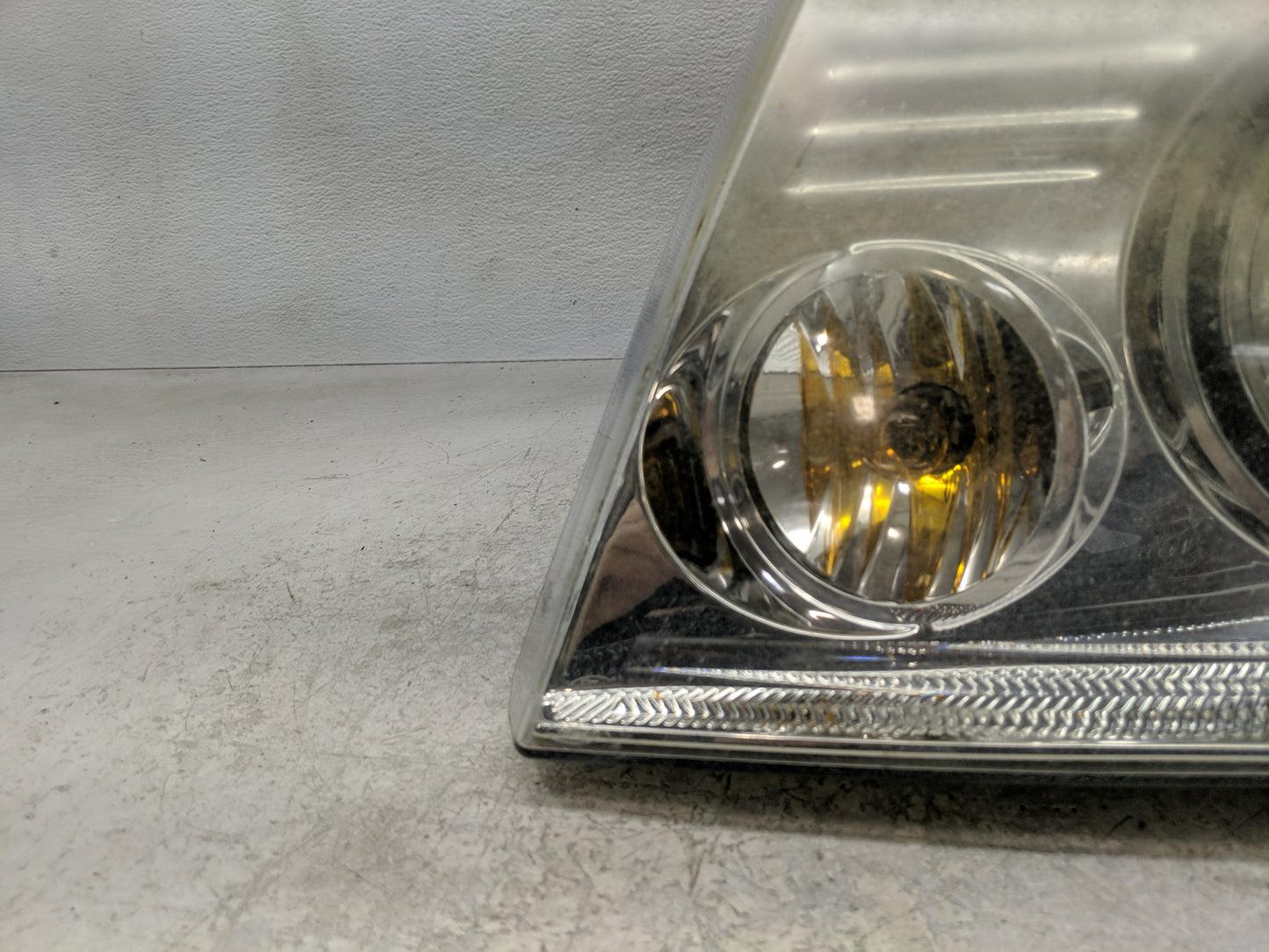 Ford Ford F150 Pickup Driver Left Oem Head Light Headlight Lamp - Oemusedautoparts1.com