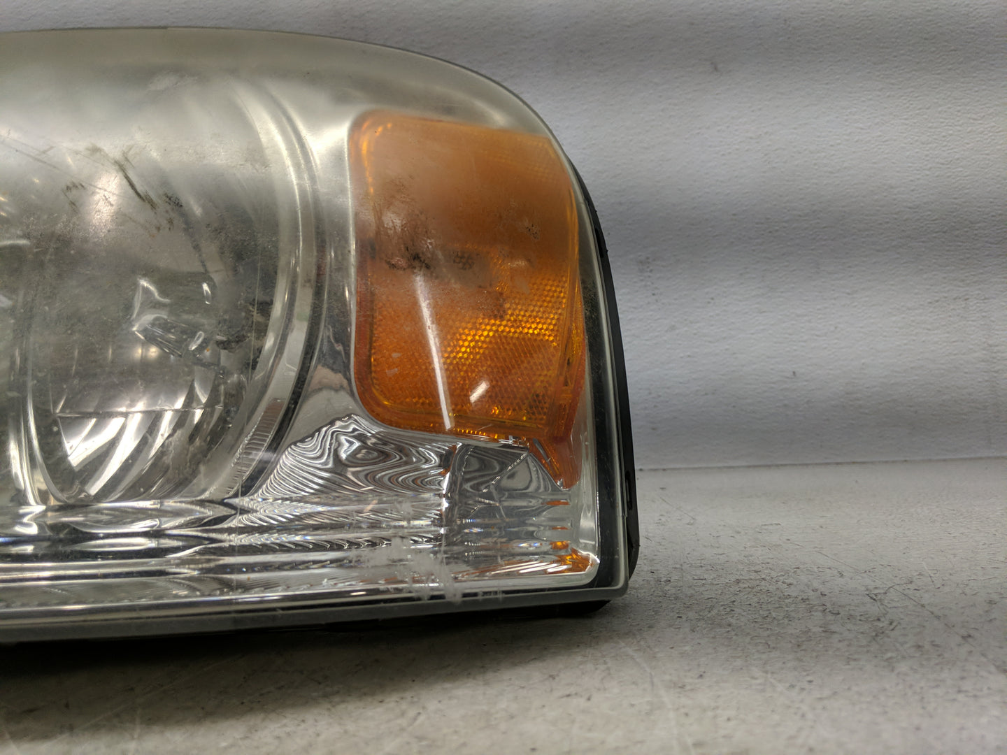 Ford Ford F150 Pickup Driver Left Oem Head Light Headlight Lamp - Oemusedautoparts1.com