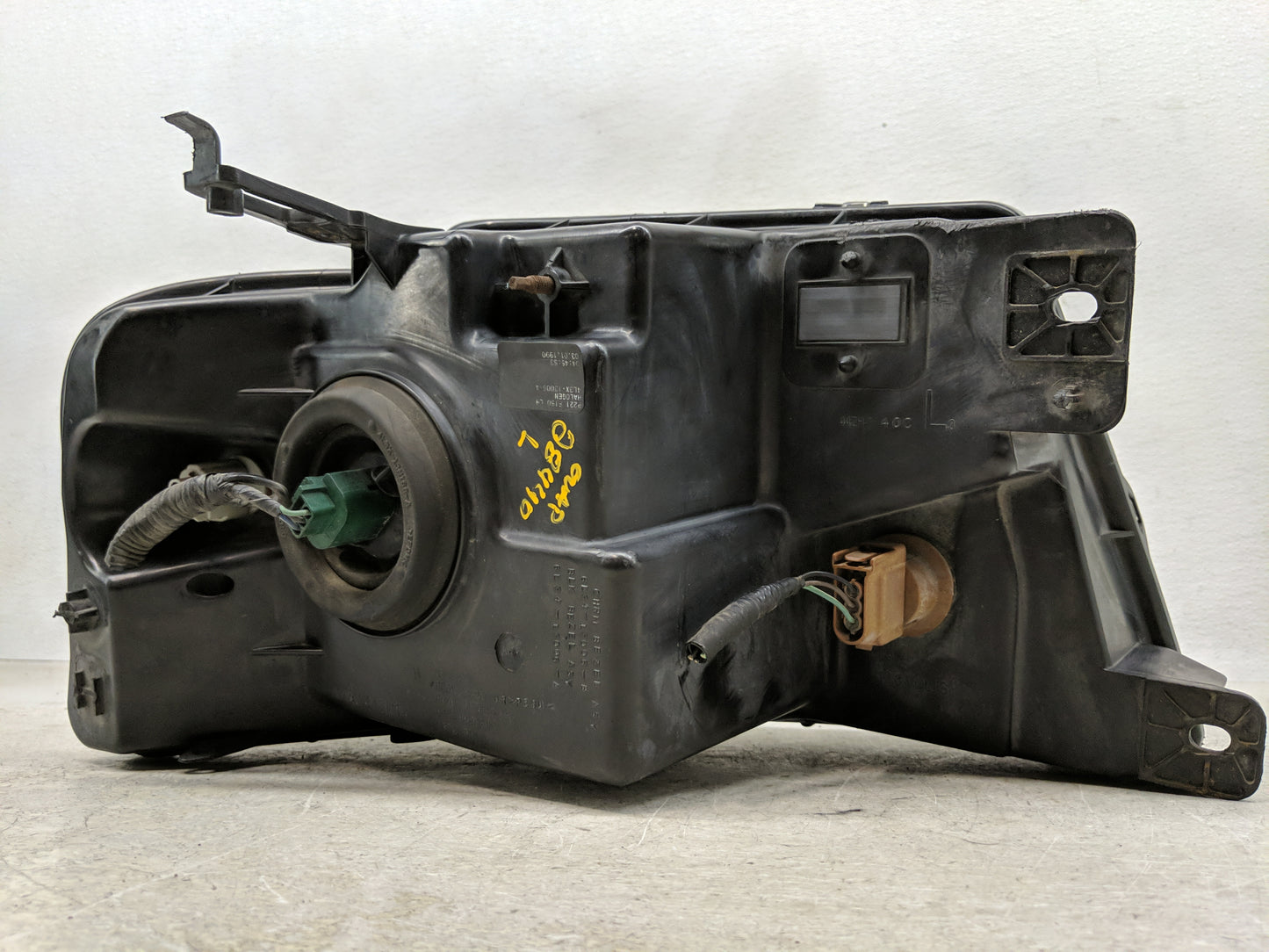 Ford Ford F150 Pickup Driver Left Oem Head Light Headlight Lamp - Oemusedautoparts1.com