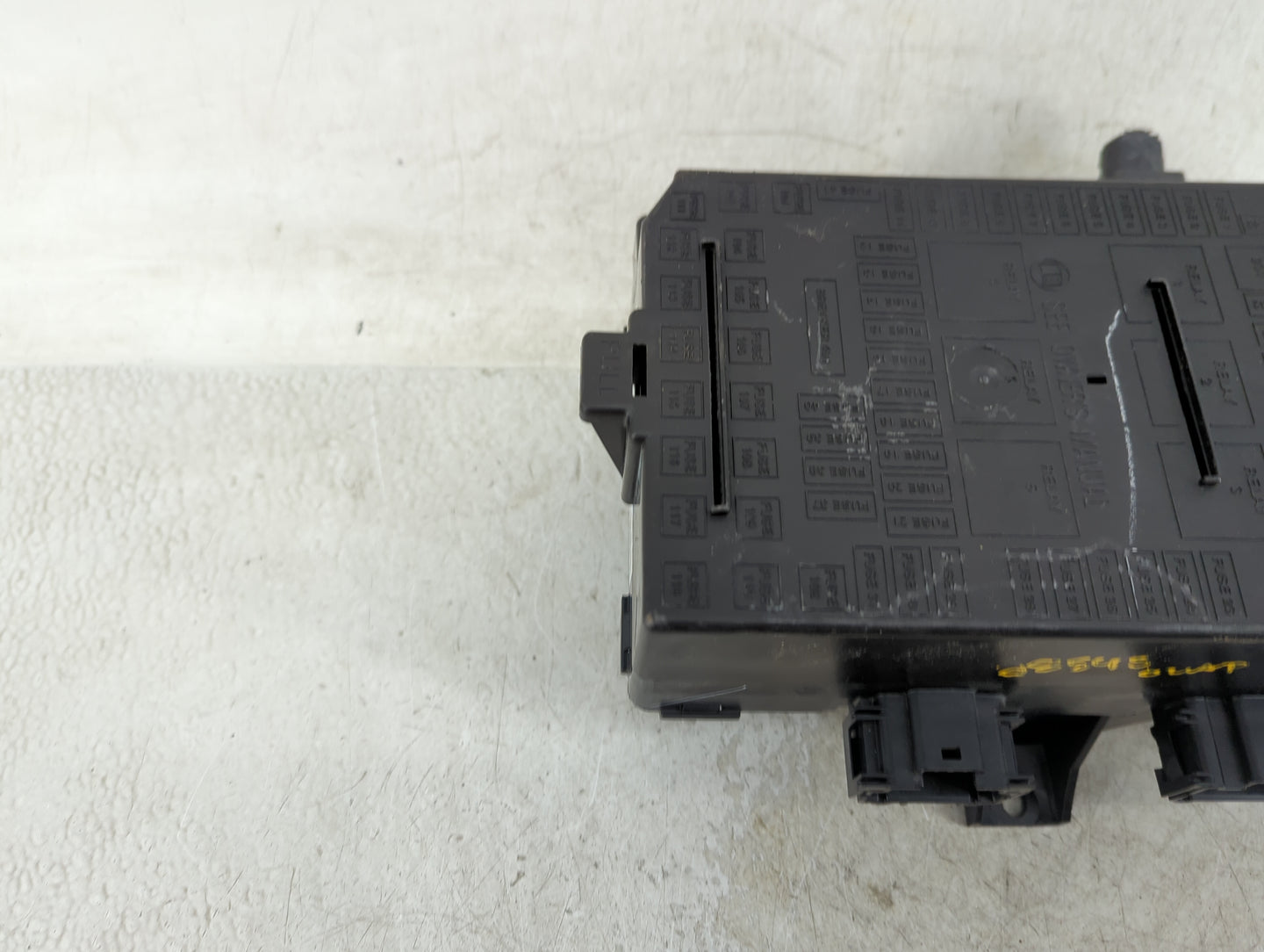 2005 Ford Ford F150 Pickup Fusebox Fuse Box Panel Relay Module Fits OEM Used Auto Parts - Oemusedautoparts1.com