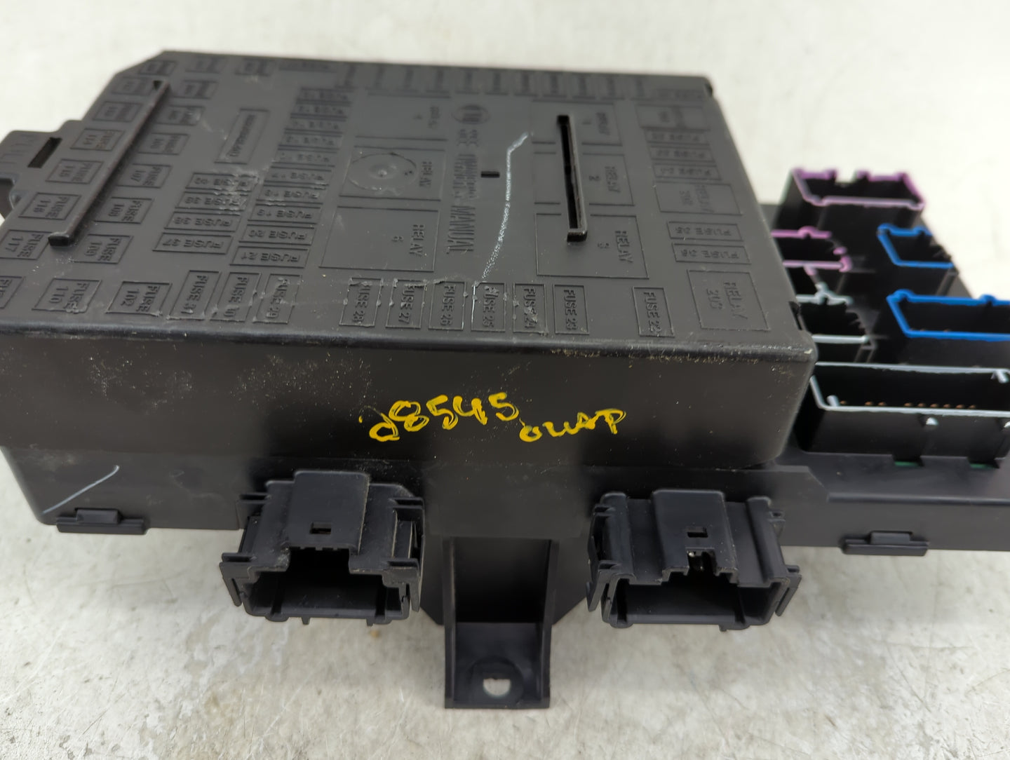 2005 Ford Ford F150 Pickup Fusebox Fuse Box Panel Relay Module Fits OEM Used Auto Parts - Oemusedautoparts1.com
